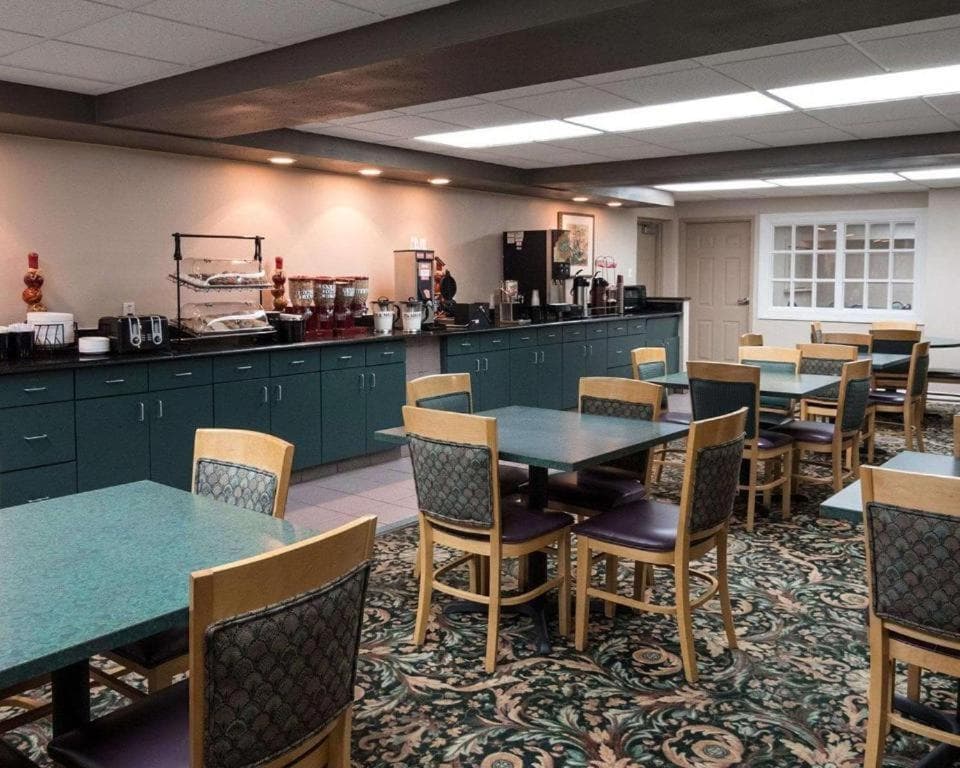 Economy Inn & Suites gallery photo in Shreveport, LA — image 49