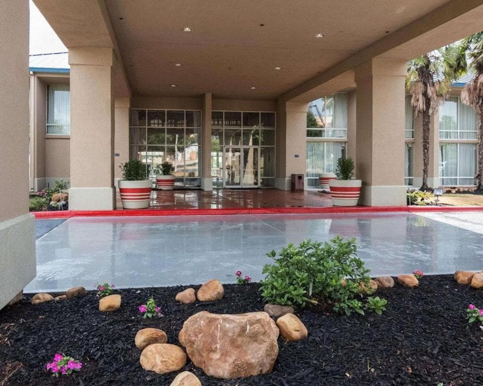 Economy Inn & Suites gallery photo in Shreveport, LA — image 5