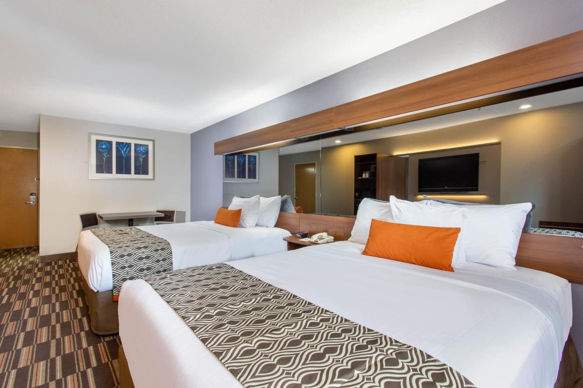 Microtel Inn & Suites by Wyndham Philadelphia Airport gallery photo in Philadelphia, PA — image 21
