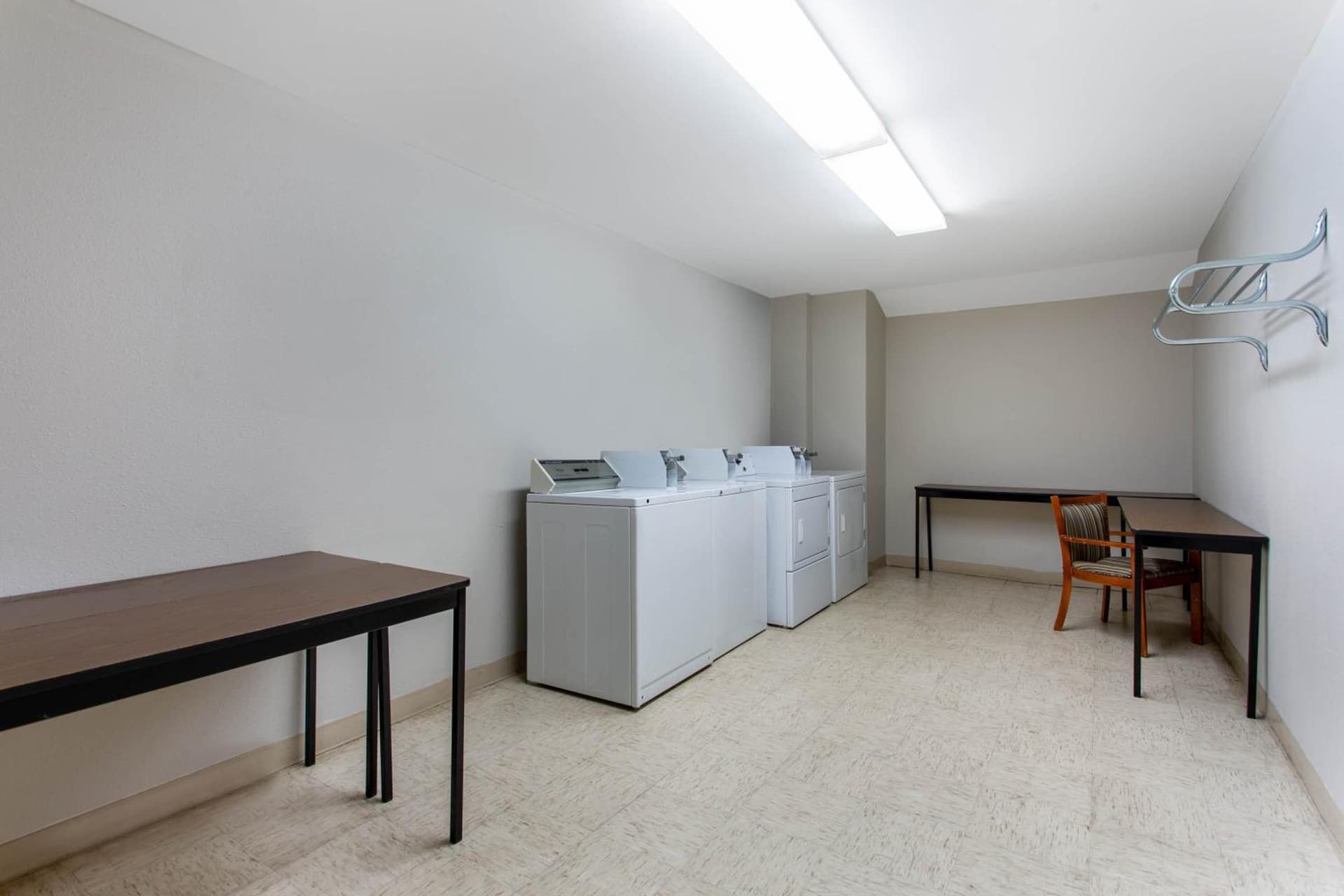 Microtel Inn & Suites by Wyndham Philadelphia Airport gallery photo in Philadelphia, PA — image 7