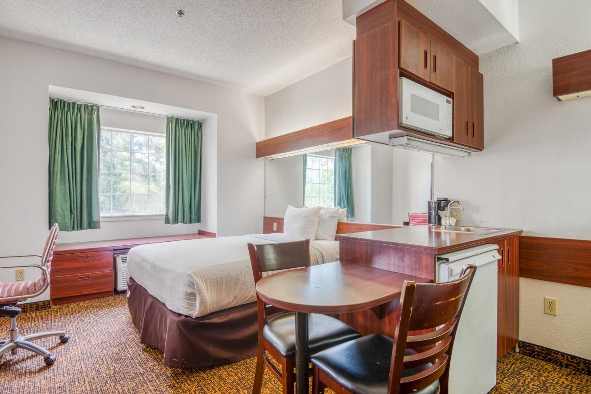 Trident Inn & Suites, Baton Rouge gallery photo in Baton Rouge, LA — image 44