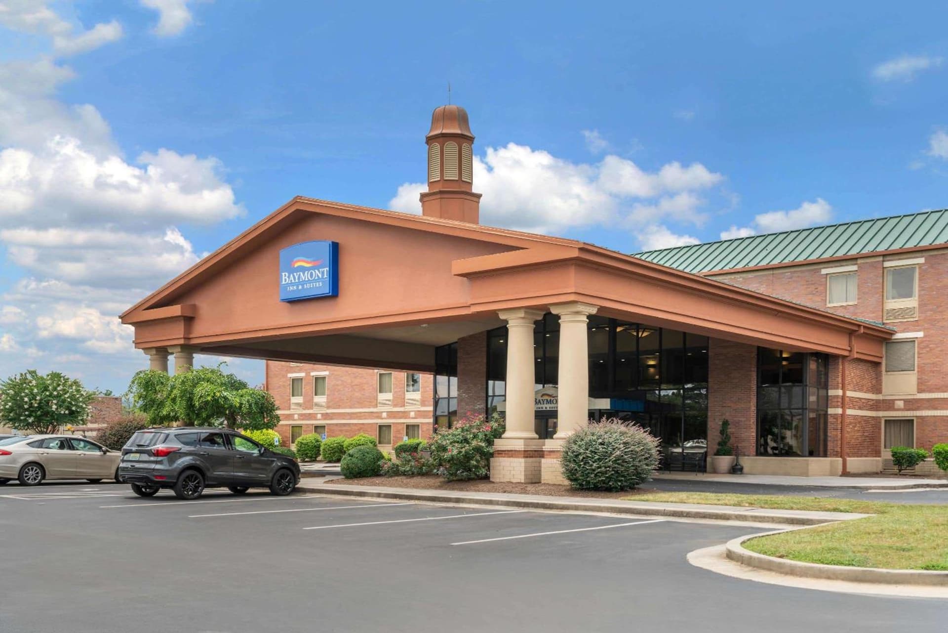 Baymont by Wyndham Knoxville/Cedar Bluff gallery photo in Knoxville, TN — image 6