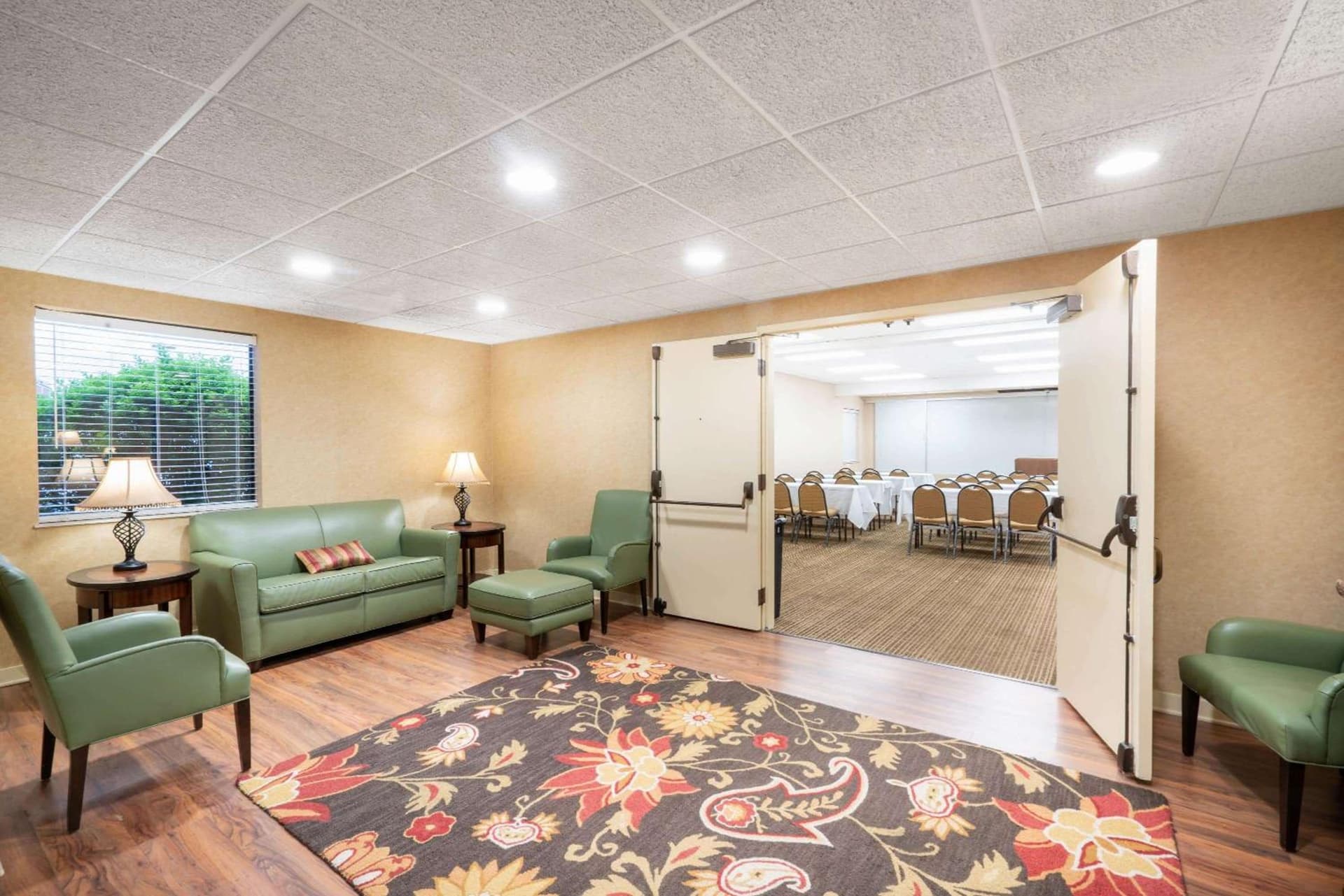 Baymont by Wyndham Knoxville/Cedar Bluff gallery photo in Knoxville, TN — image 17