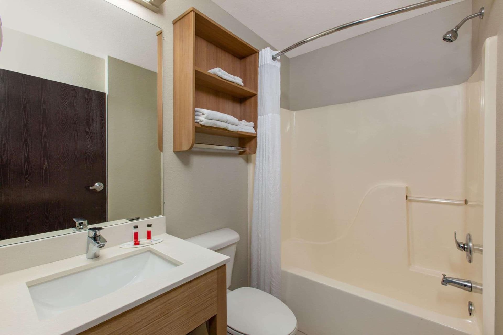 Microtel Inn & Suites by Wyndham Augusta/Riverwatch gallery photo in Augusta, GA — image 17