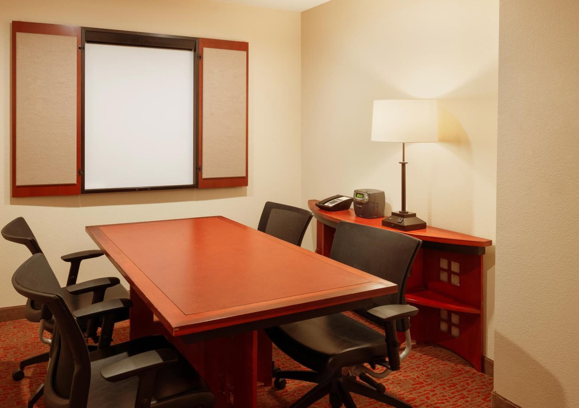 Larkspur Landing Extended Stay Suites Sunnyvale gallery photo in Sunnyvale, CA — image 9