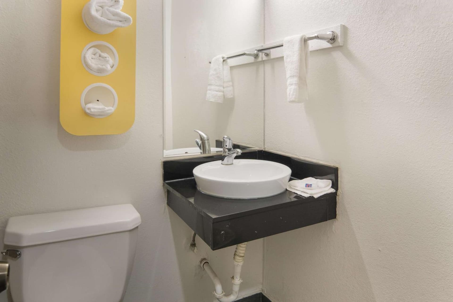 Motel 6-Fort Worth, TX - Seminary property views in Fort Worth, TX — gallery photo 3