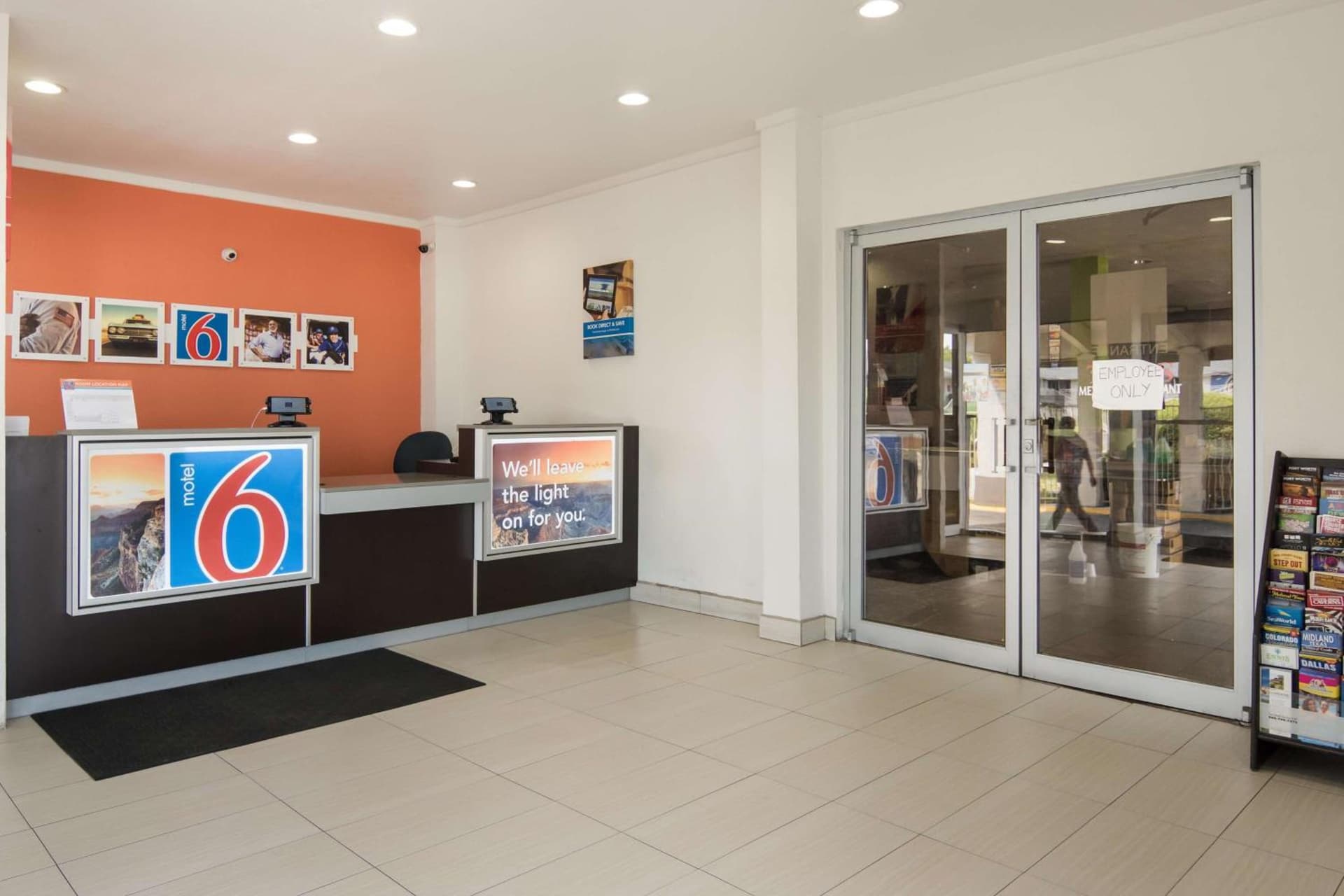 Motel 6-Fort Worth, TX - Seminary gallery photo in Fort Worth, TX — image 14