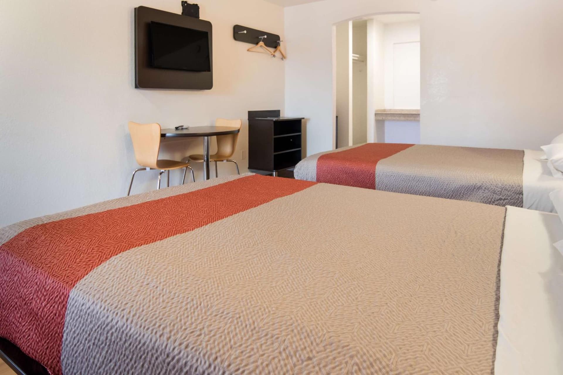 Motel 6-Fort Worth, TX - Seminary property views in Fort Worth, TX — gallery photo 3