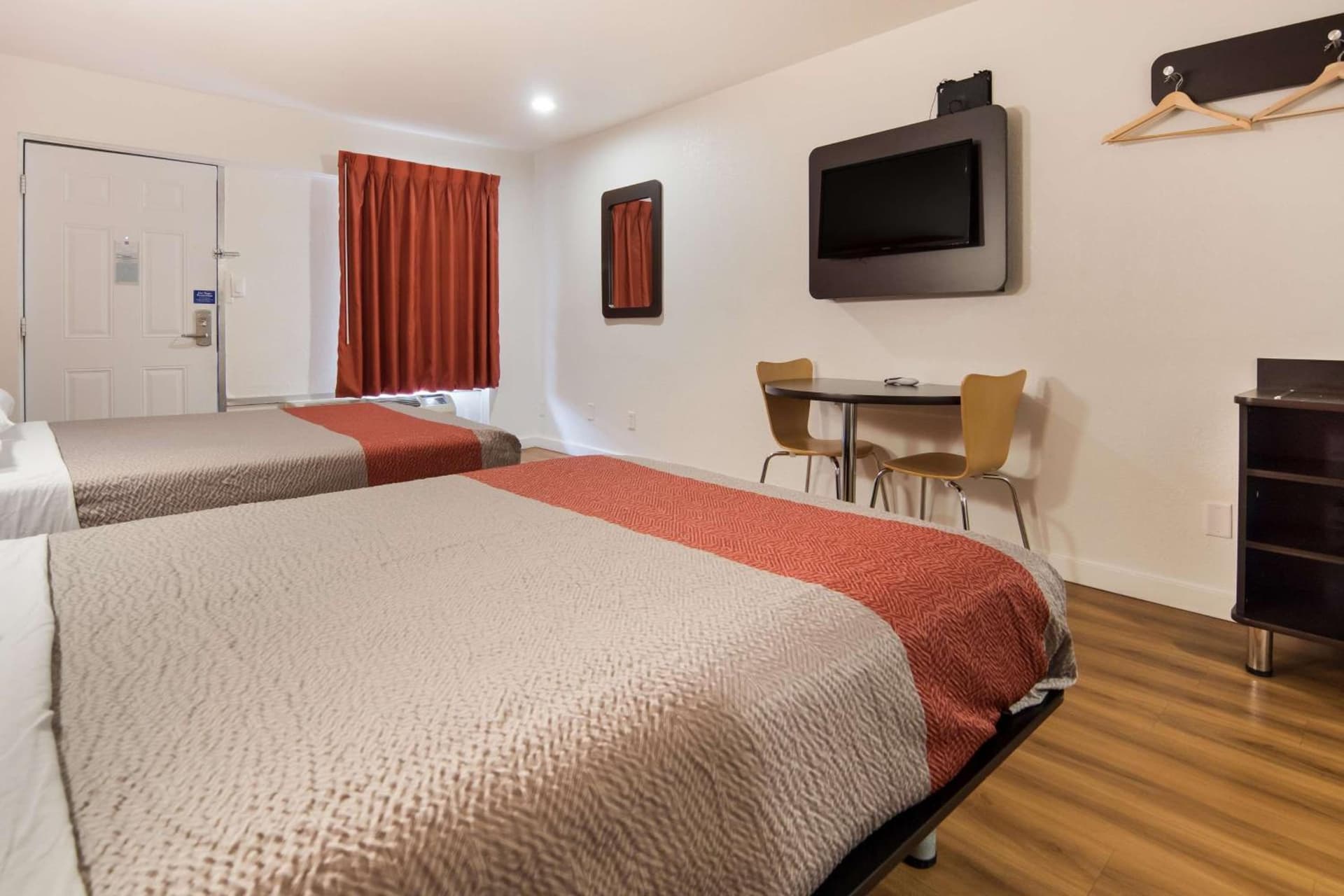 Motel 6-Fort Worth, TX - Seminary gallery photo in Fort Worth, TX — image 23