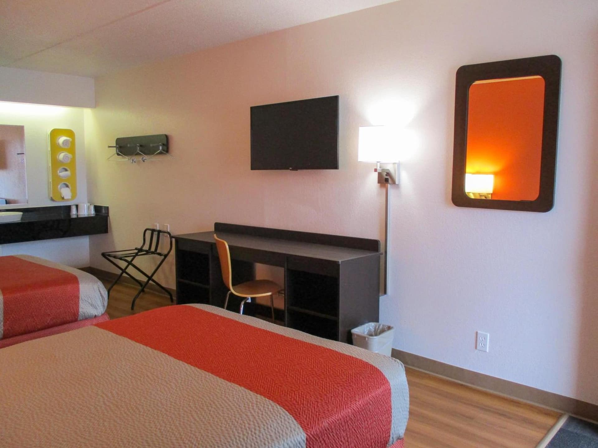Motel 6-Memphis, TN - Downtown gallery photo in Memphis, TN — image 49