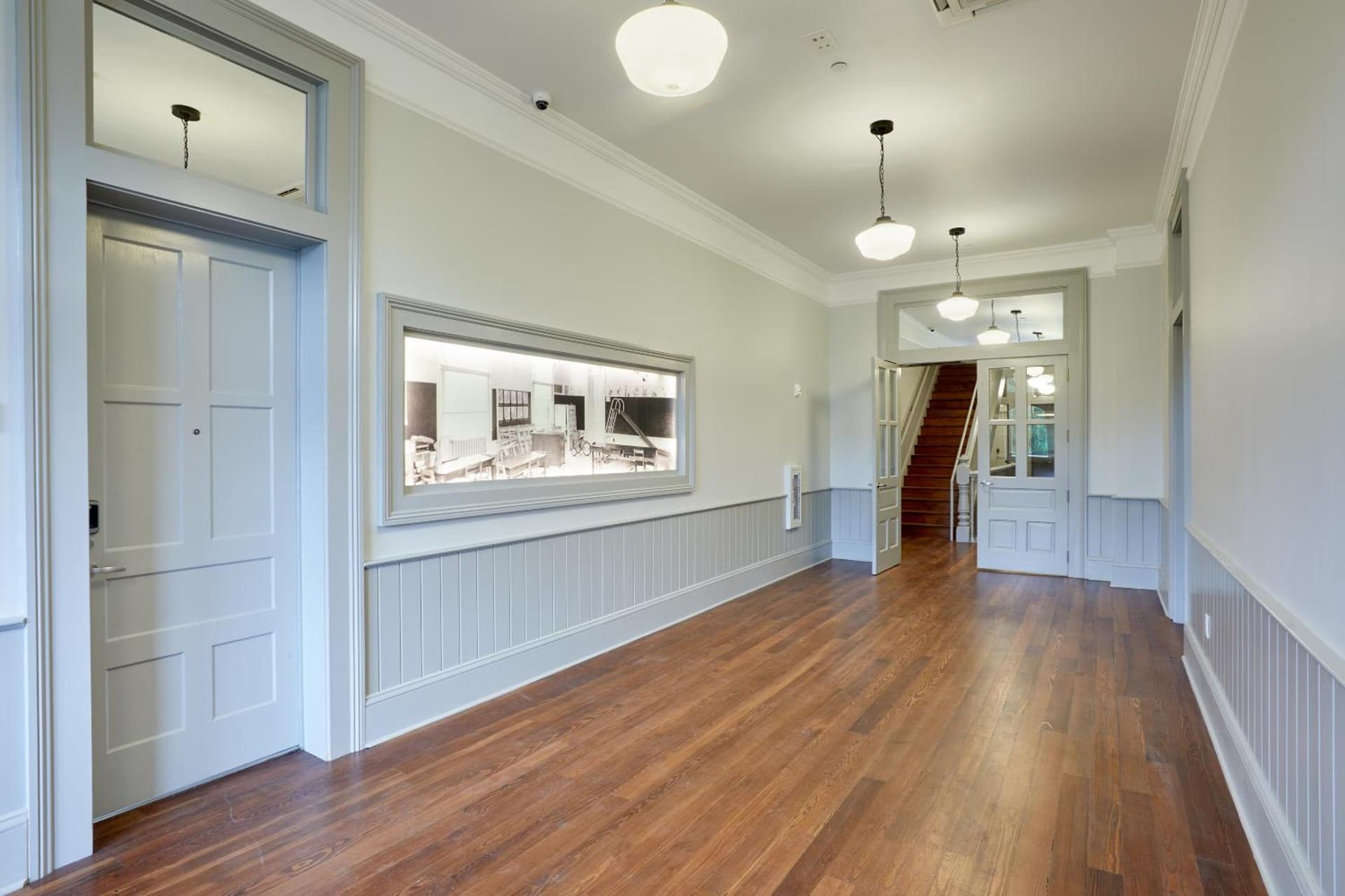 Sonder Gravier Place interior in New Orleans, LA — gallery photo 2