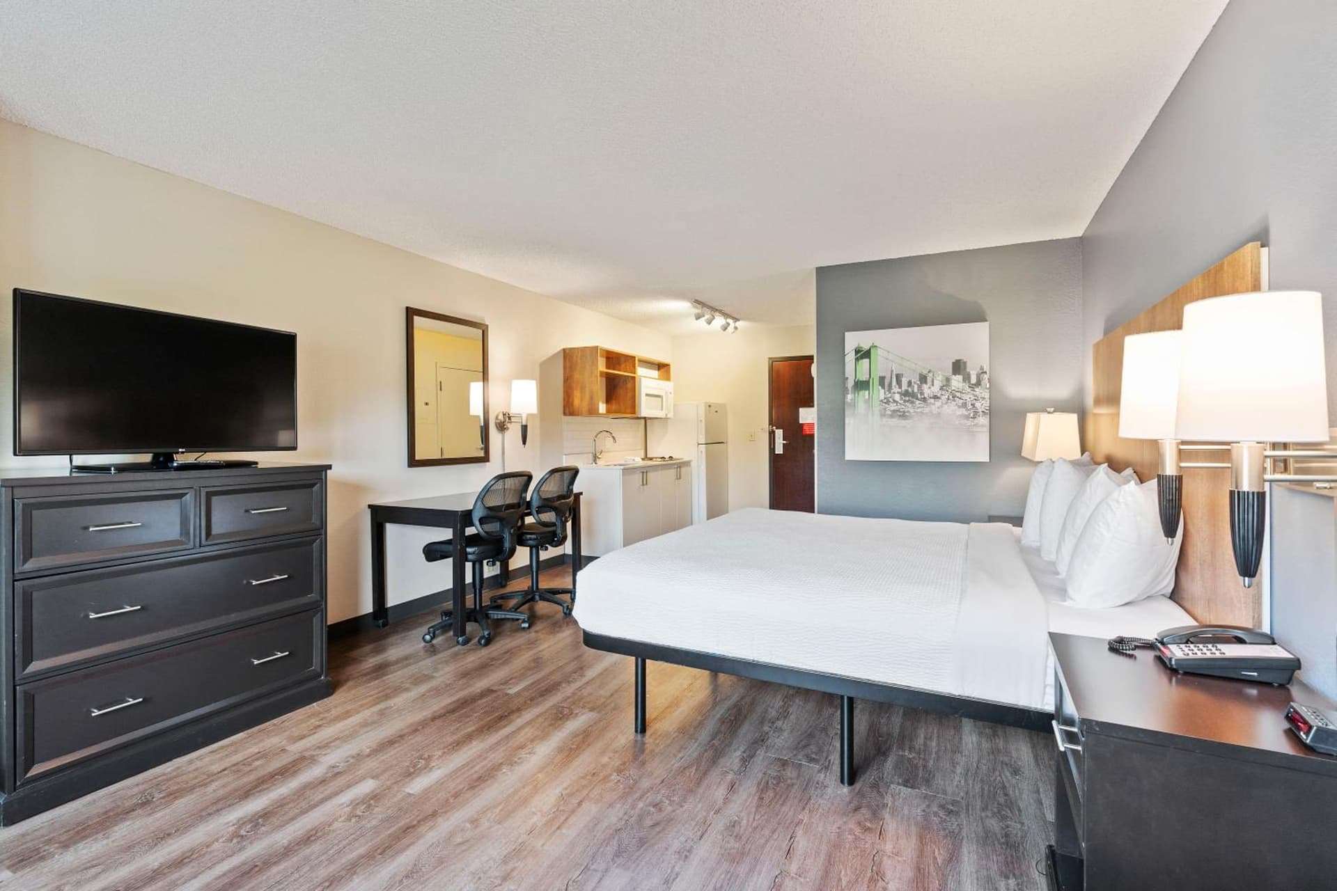 Extended Stay America Premier Suites - Seattle - Bellevue - Downtown gallery photo in Bellevue, WA — image 34