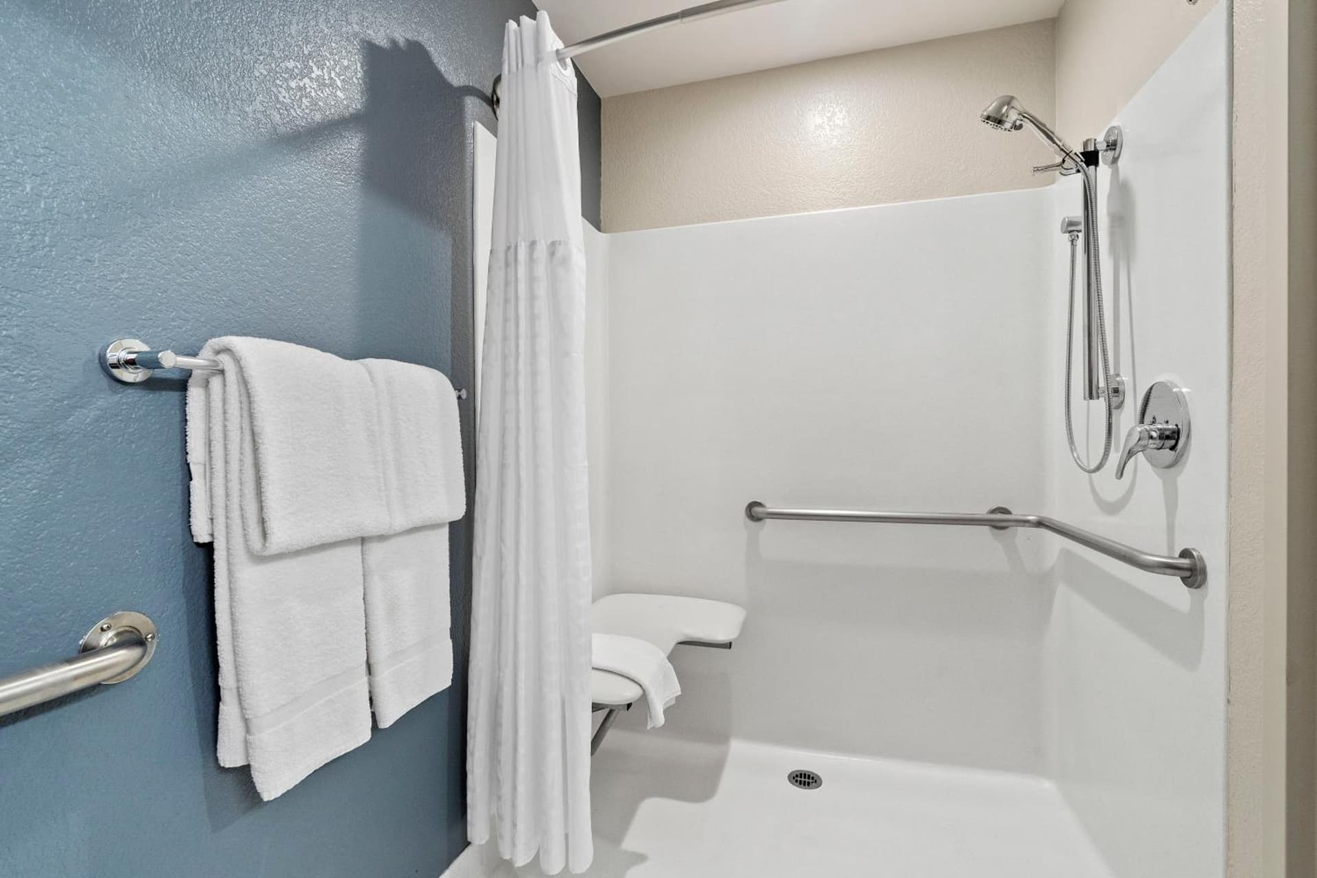 Extended Stay America Premier Suites - Seattle - Bellevue - Downtown gallery photo in Bellevue, WA — image 51
