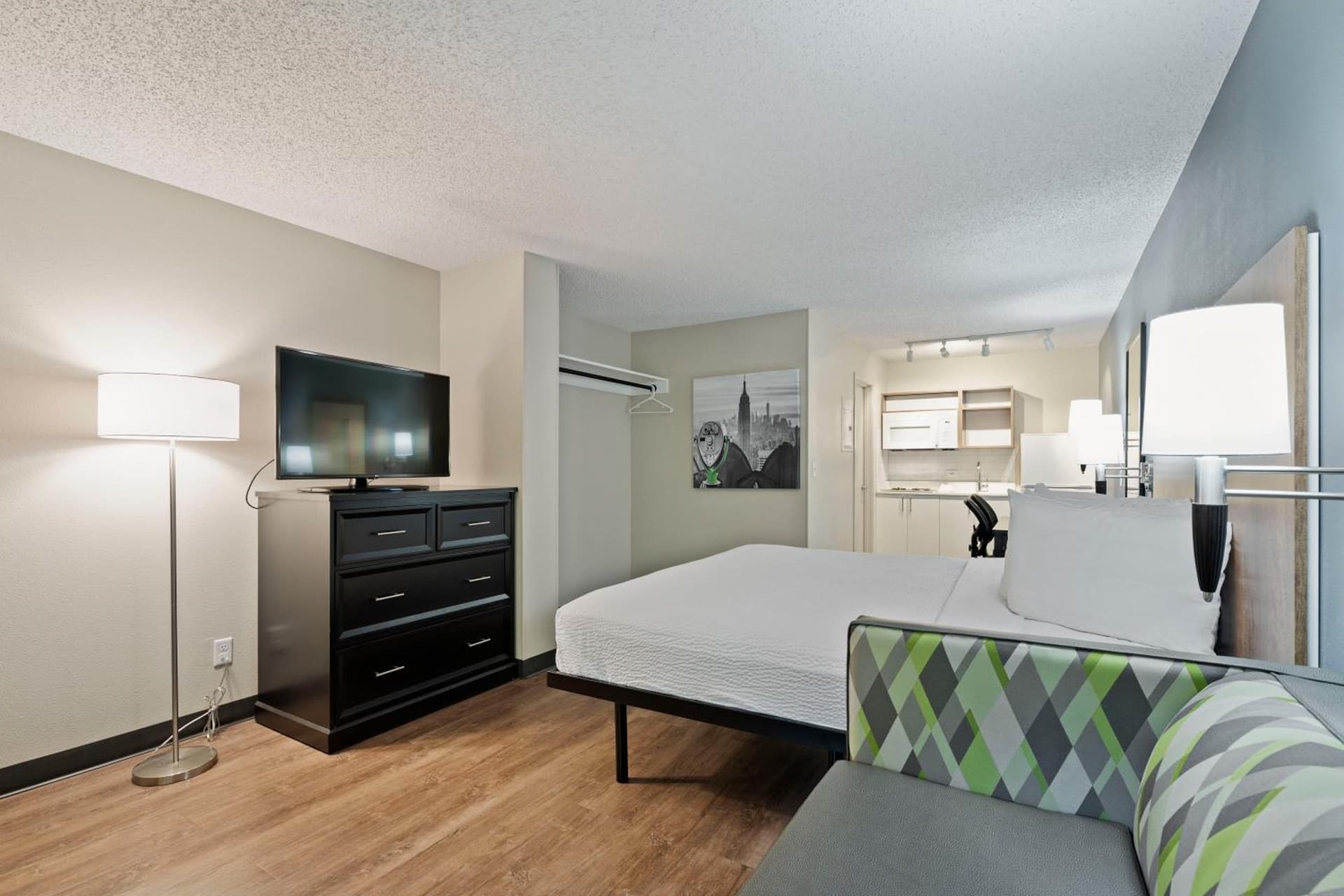 Extended Stay America Suites - Seattle - Redmond gallery photo in Bellevue, WA — image 14