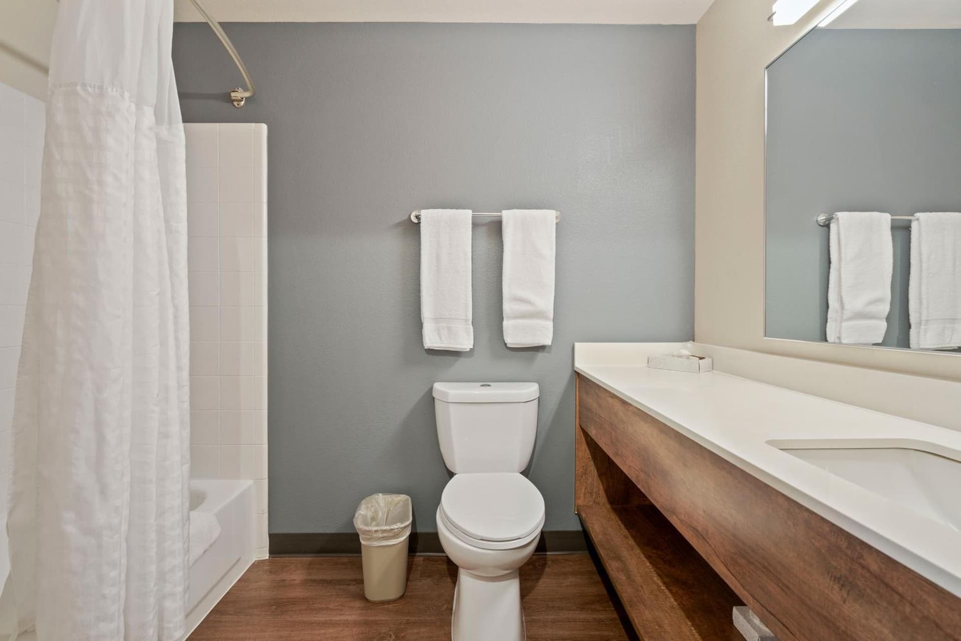 Extended Stay America Suites - Seattle - Redmond gallery photo in Bellevue, WA — image 27