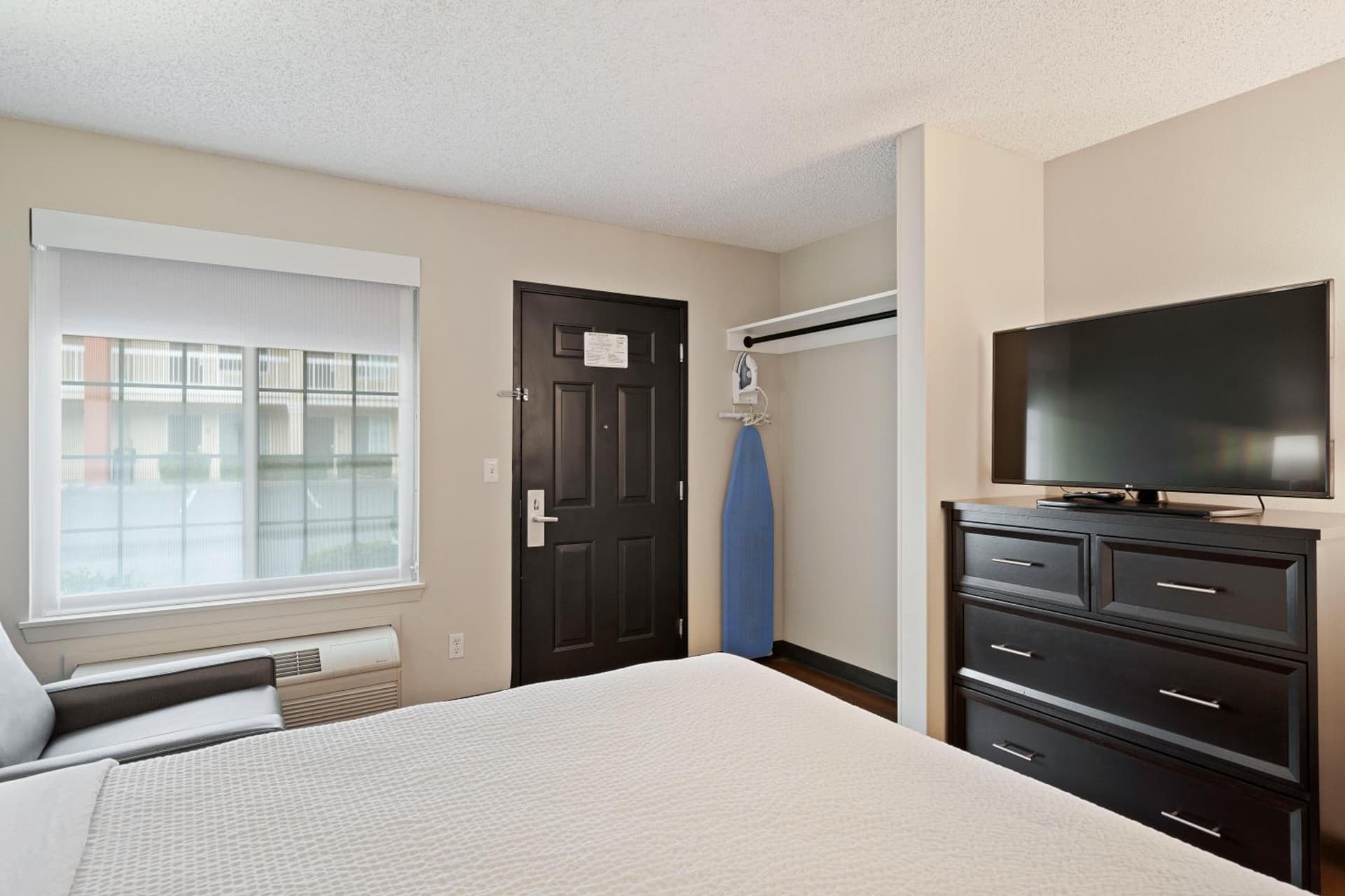 Extended Stay America Suites - Seattle - Redmond gallery photo in Bellevue, WA — image 67