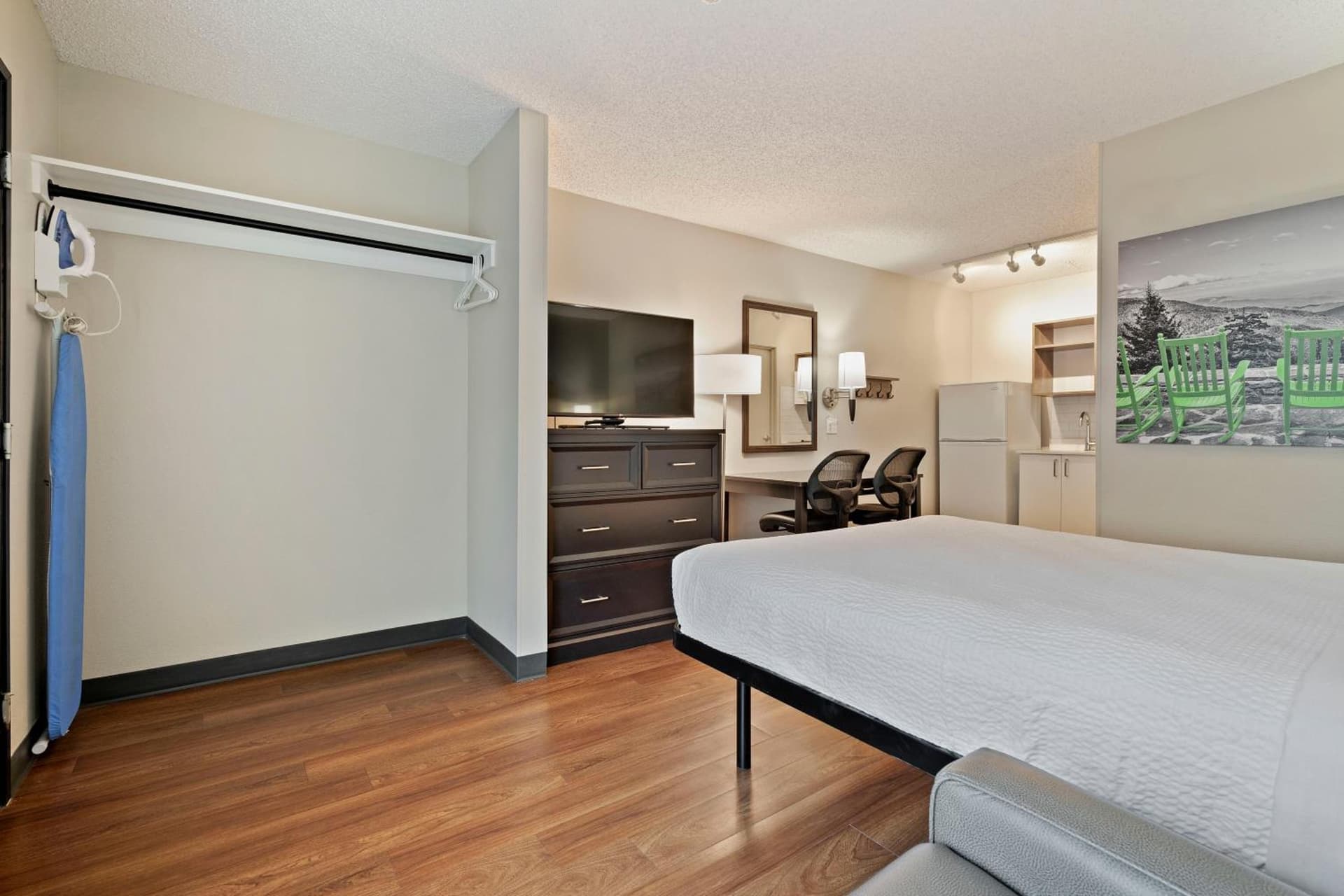Extended Stay America Suites - Seattle - Redmond gallery photo in Bellevue, WA — image 54