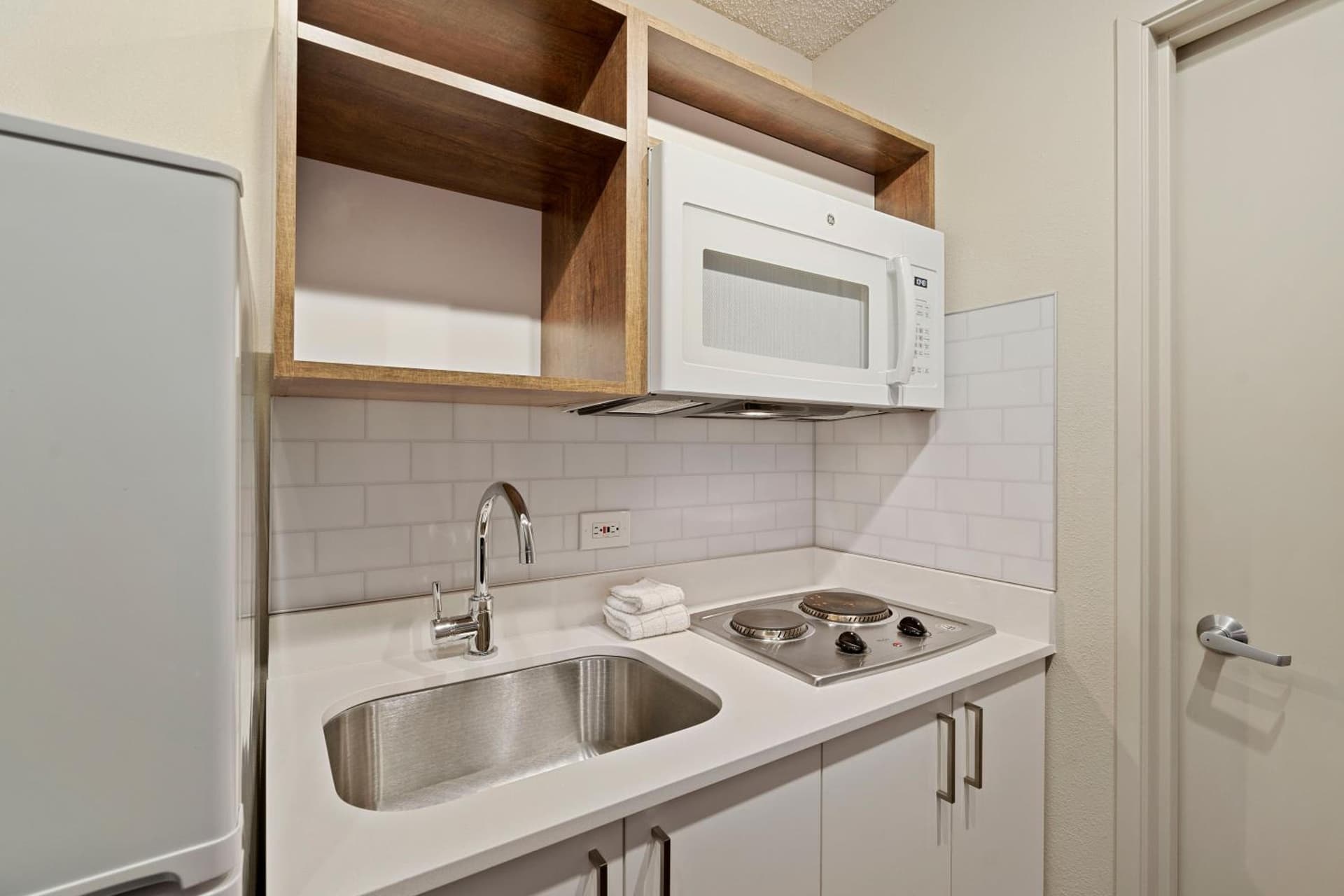 Extended Stay America Suites - Seattle - Redmond gallery photo in Bellevue, WA — image 16