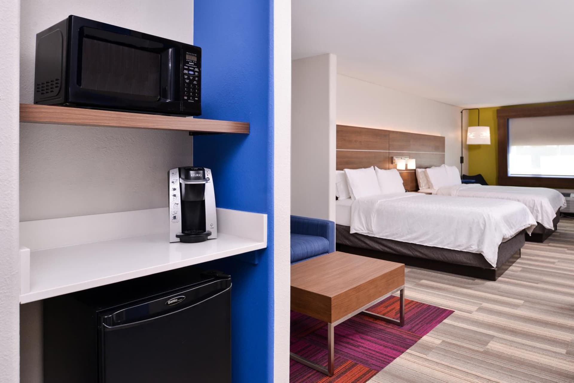 Holiday Inn Express Hotel & Suites Elgin by IHG property views in Elgin, TX — gallery photo 3