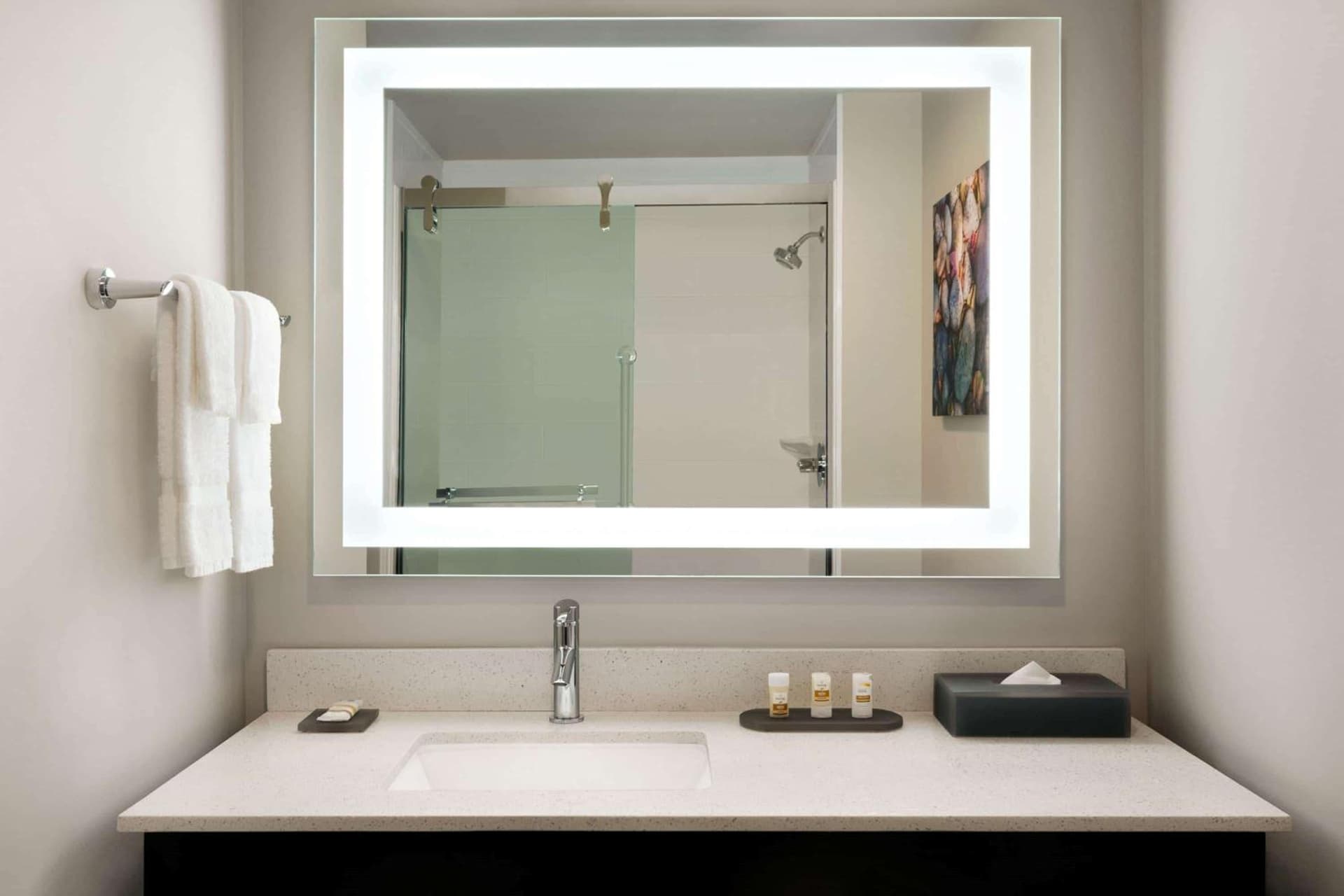 La Quinta Inn & Suites by Wyndham Burlington gallery photo in Burlington, WA — image 26