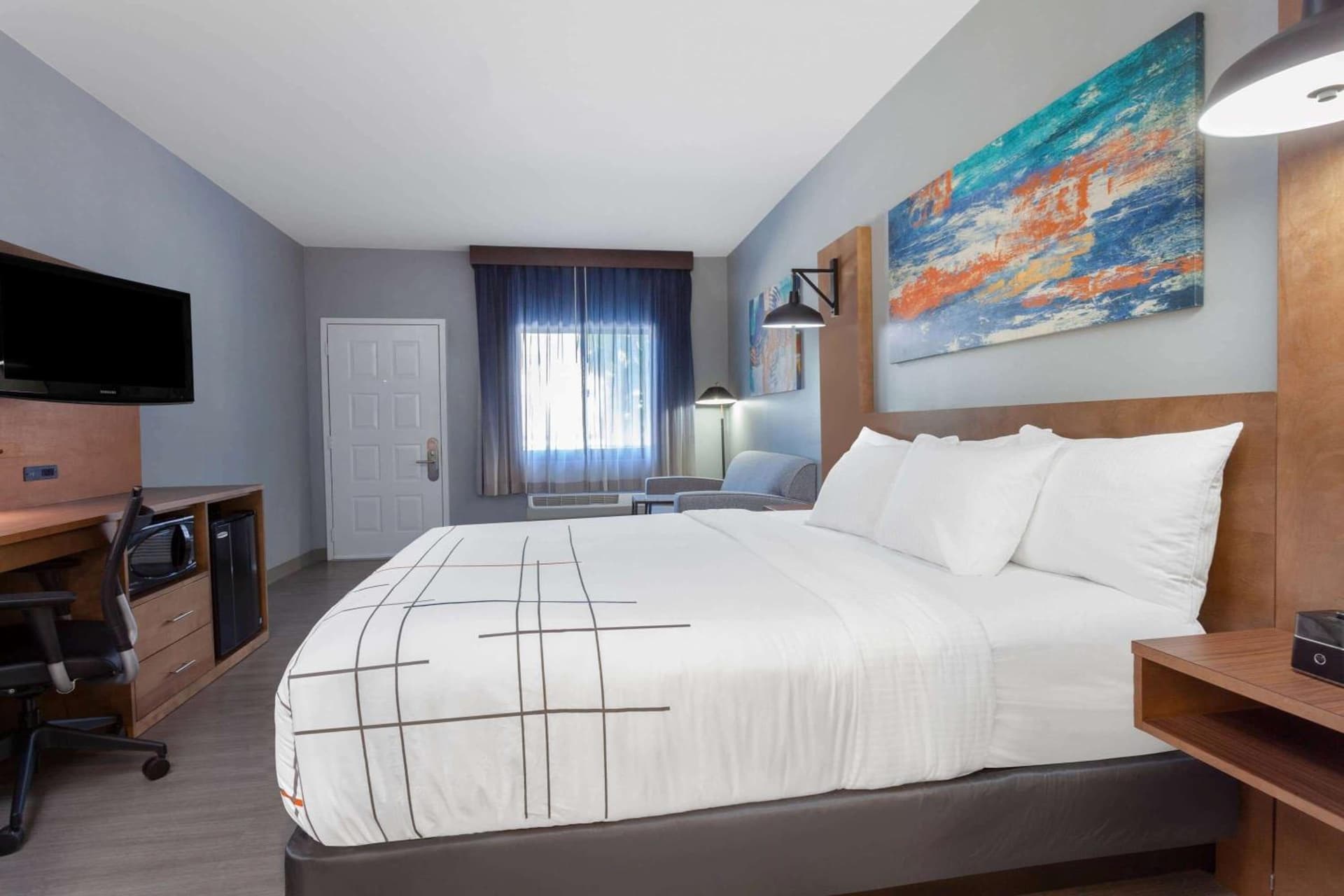 La Quinta by Wyndham Ft. Myers - Sanibel Gateway gallery photo in Fort Myers, FL — image 20