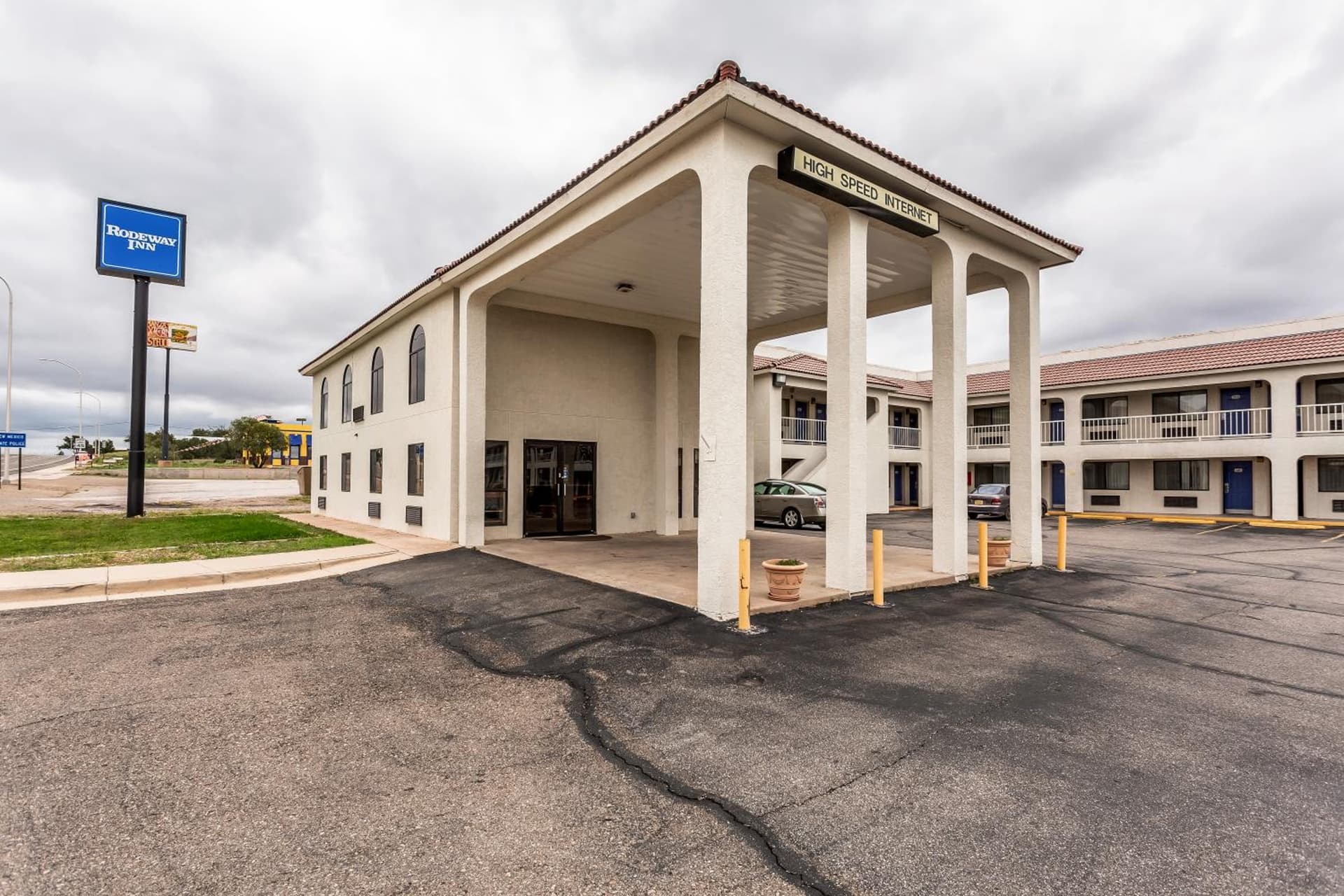 Rodeway Inn Santa Rosa featured exterior or lobby in Santa Rosa, NM — similar hotel