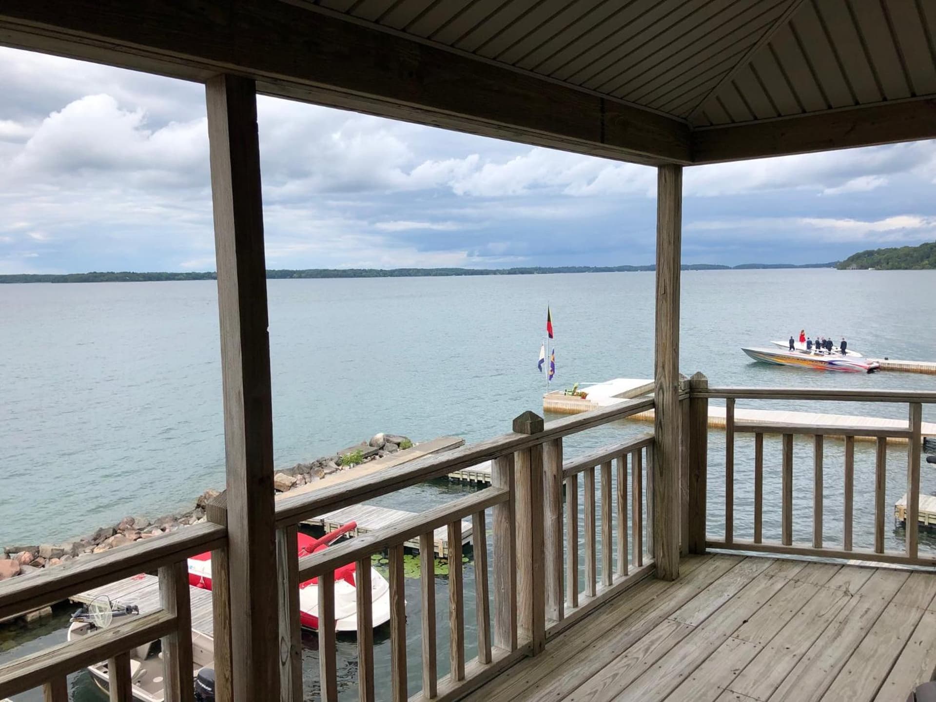 West Winds Motel & Cottages property views in Clayton — gallery photo 3