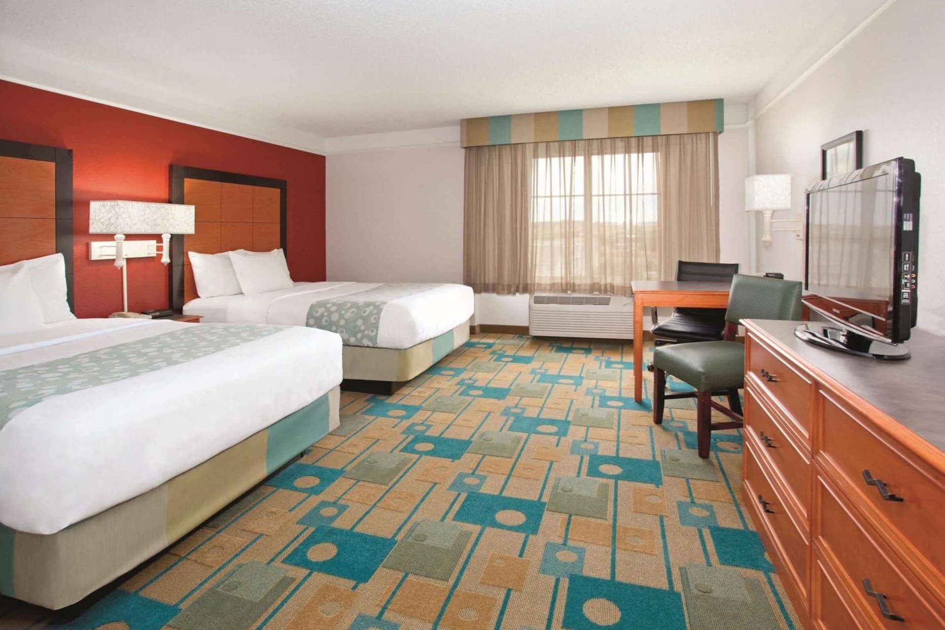 La Quinta Inn & Suites by Wyndham Colorado Springs South AP gallery photo in Colorado Springs, CO — image 30
