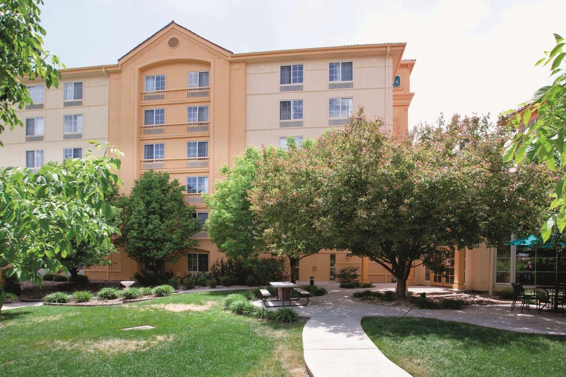 La Quinta Inn & Suites by Wyndham Colorado Springs South AP gallery photo in Colorado Springs, CO — image 68