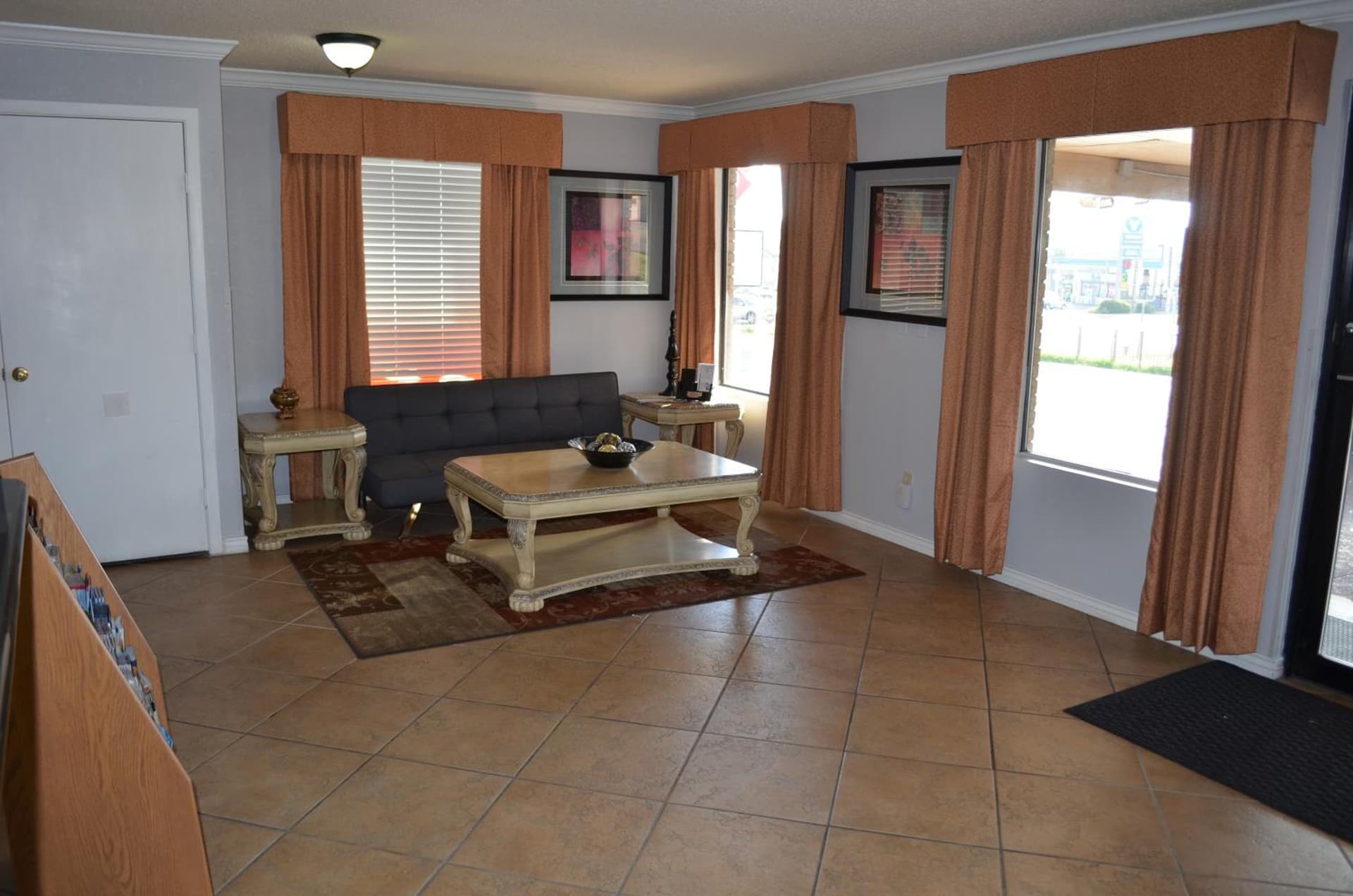 Hill Country Inn and Suite property views in Copperas Cove, TX — gallery photo 3