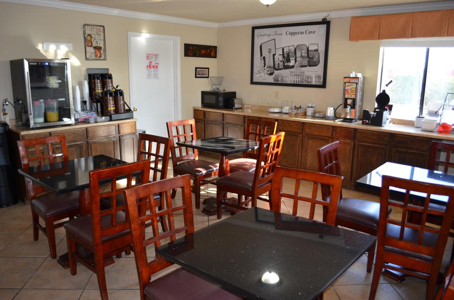 Hill Country Inn and Suite gallery photo in Copperas Cove, TX — image 9