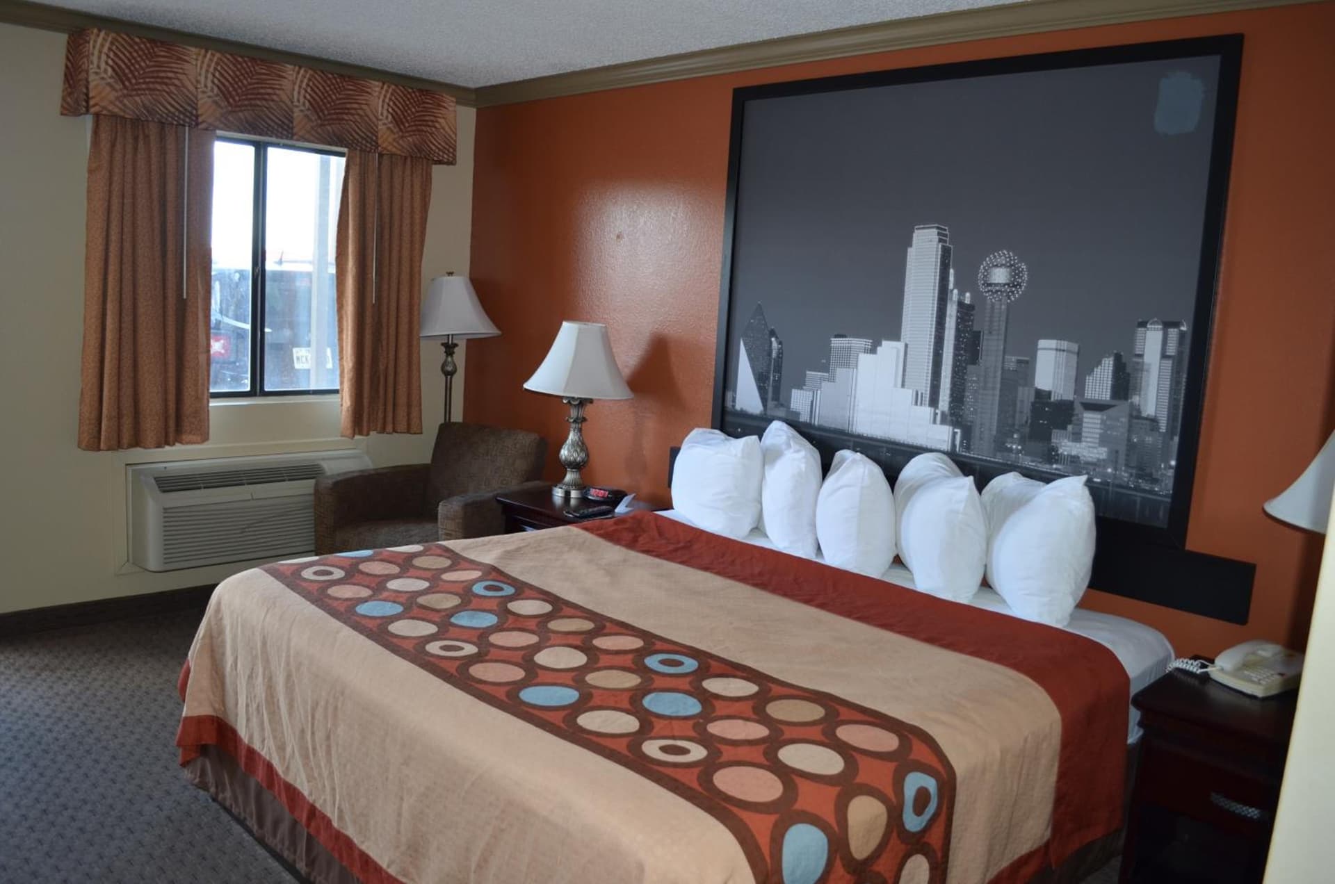 Hill Country Inn and Suite interior in Copperas Cove, TX — gallery photo 2