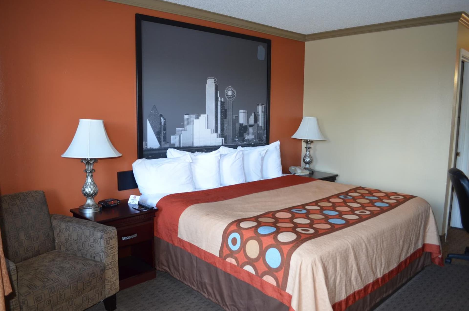 Hill Country Inn and Suite gallery photo in Copperas Cove, TX — image 12