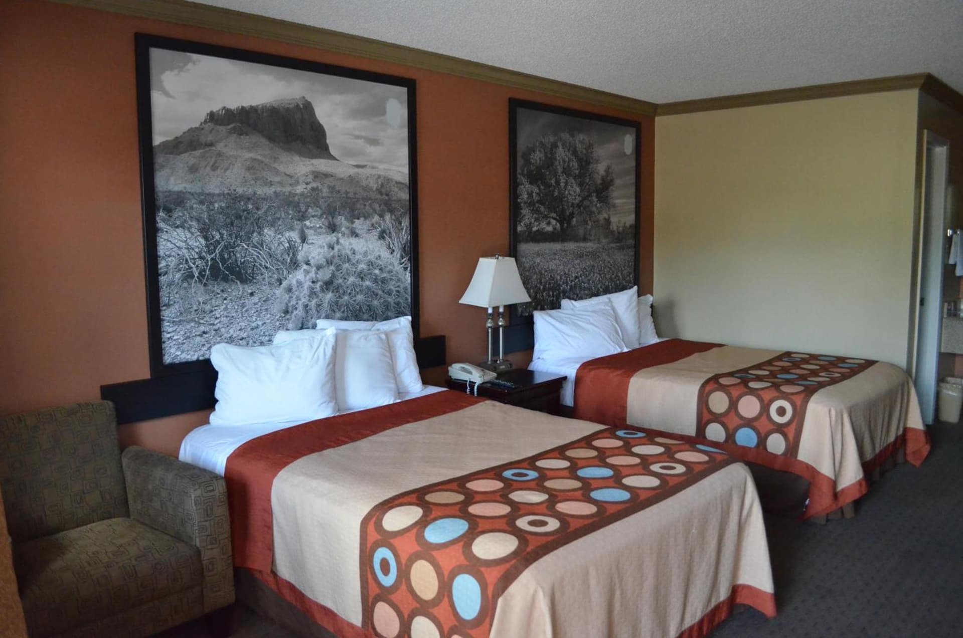 Hill Country Inn and Suite gallery photo in Copperas Cove, TX — image 13