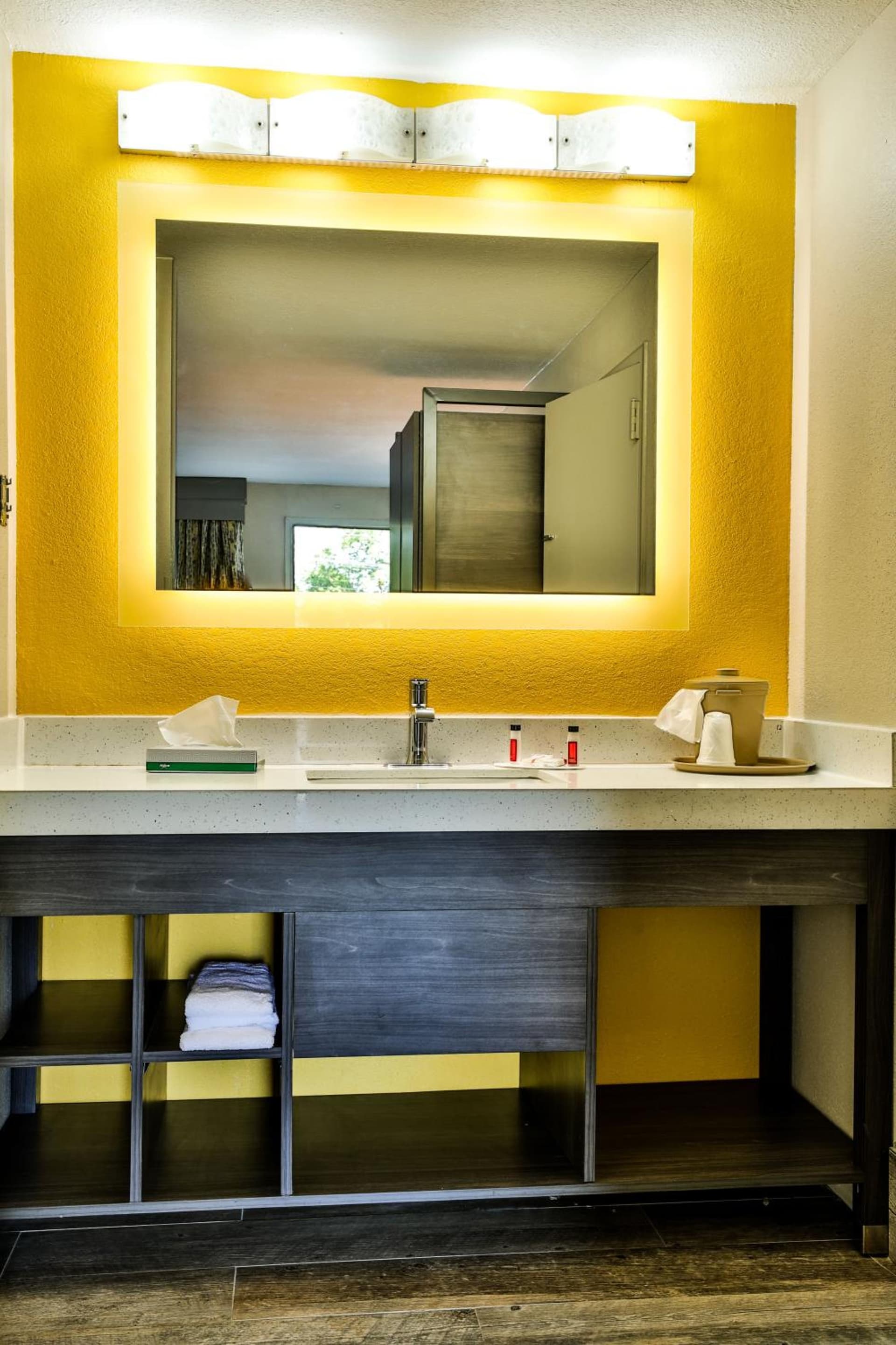 Baymont by Wyndham Murfreesboro gallery photo in Murfreesboro, TN — image 20