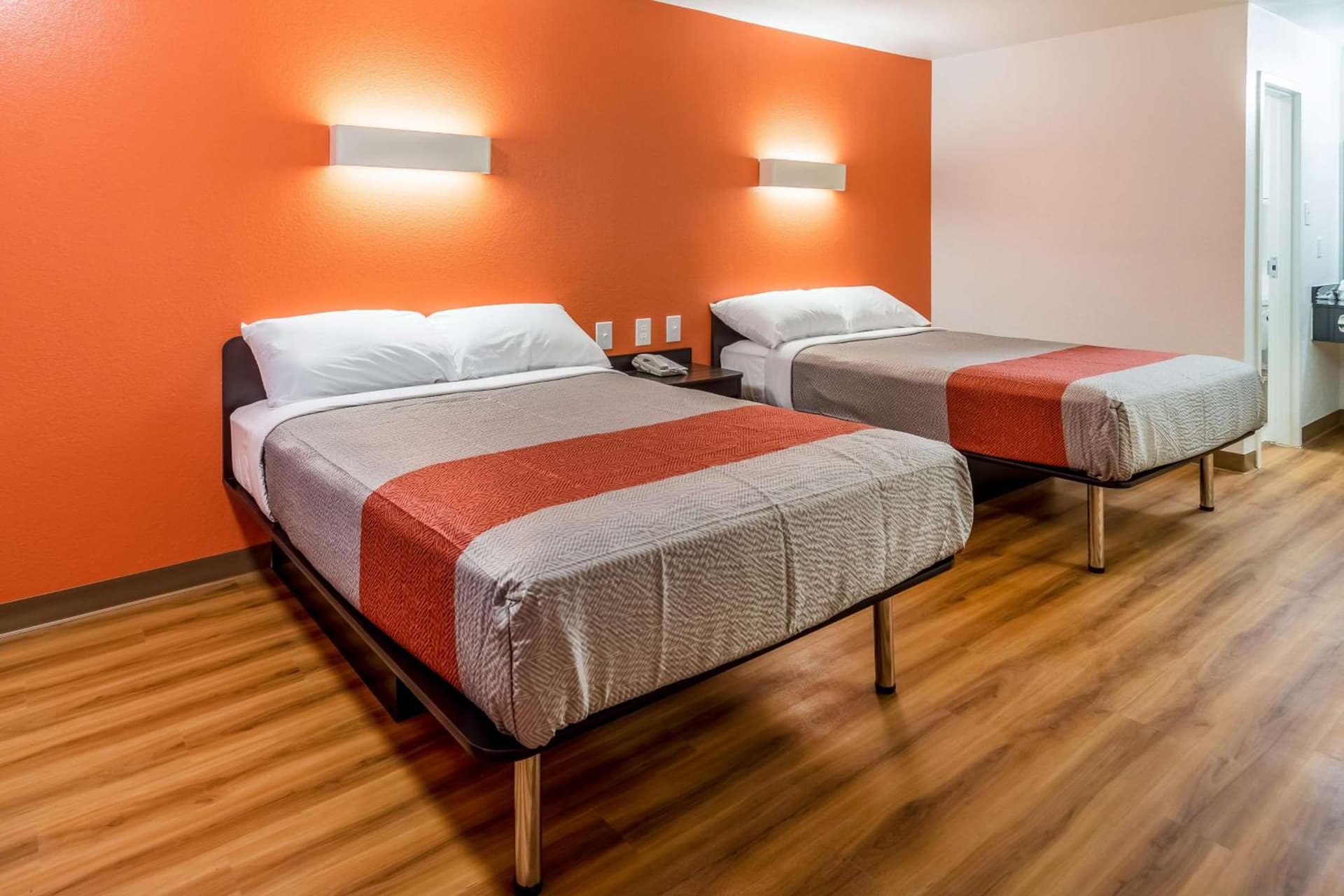 Motel 6-Arlington, TX - UTA gallery photo in Arlington, TX — image 9