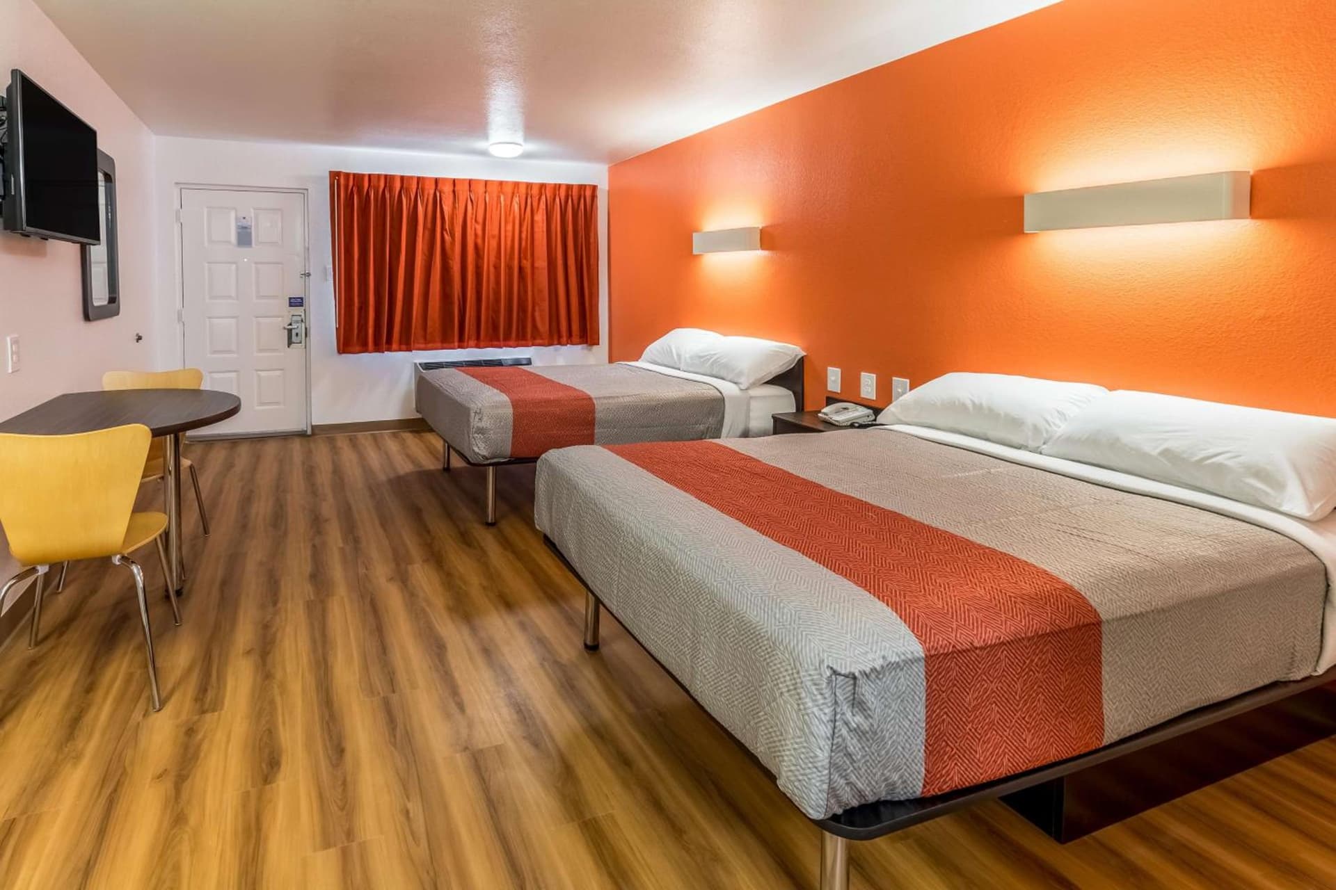 Motel 6-Arlington, TX - UTA gallery photo in Arlington, TX — image 43