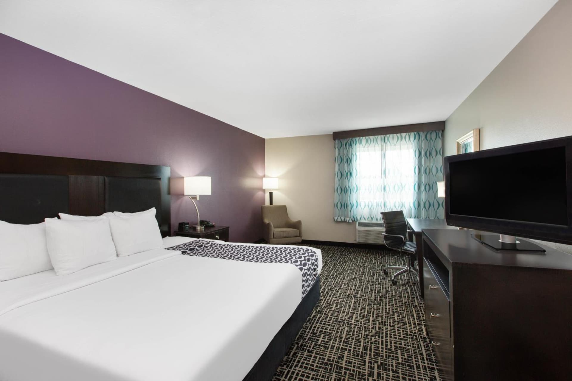 La Quinta by Wyndham Blue Springs gallery photo in Blue Springs, MO — image 15