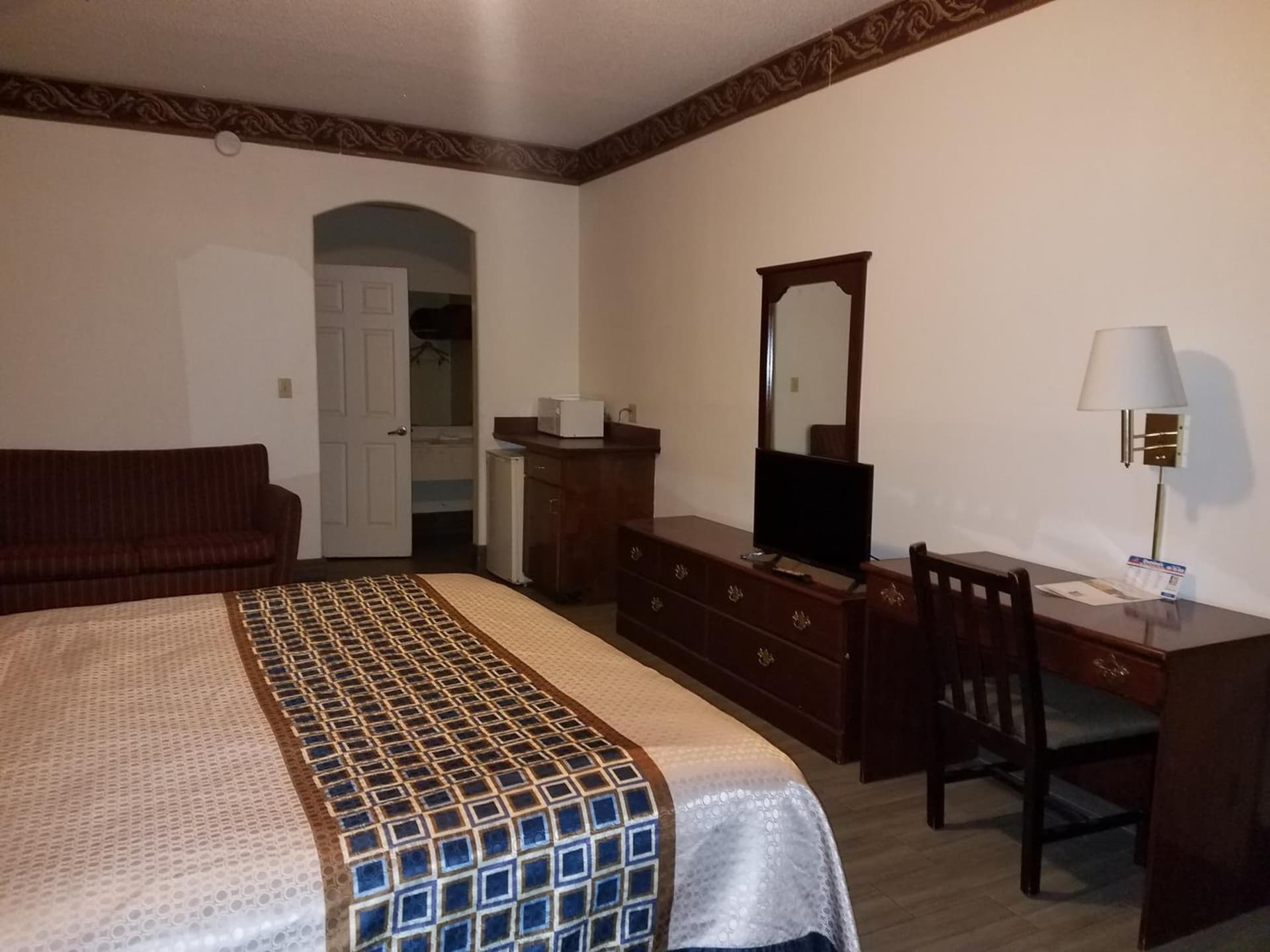 Texas Inn Downtown McAllen interior in McAllen, TX — gallery photo 2