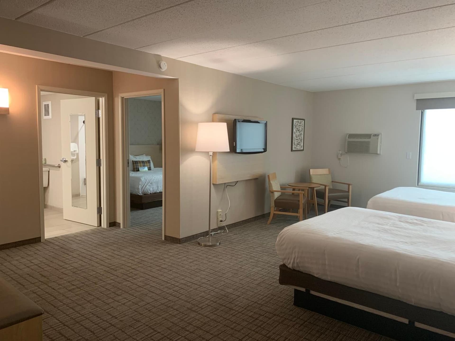 Days Inn & Suites by Wyndham Duluth by the Mall gallery photo in Duluth, MN — image 22