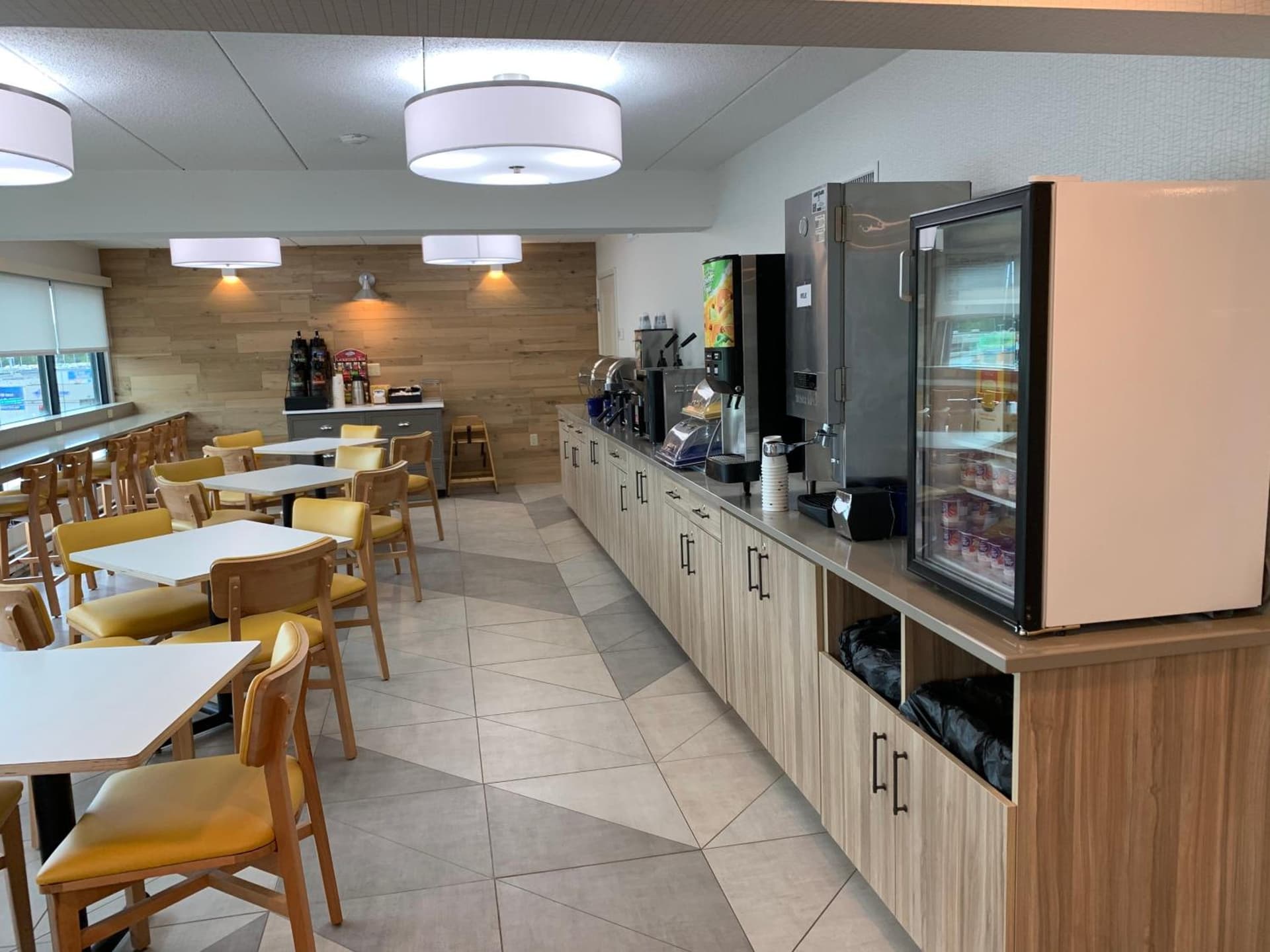 Days Inn & Suites by Wyndham Duluth by the Mall gallery photo in Duluth, MN — image 39