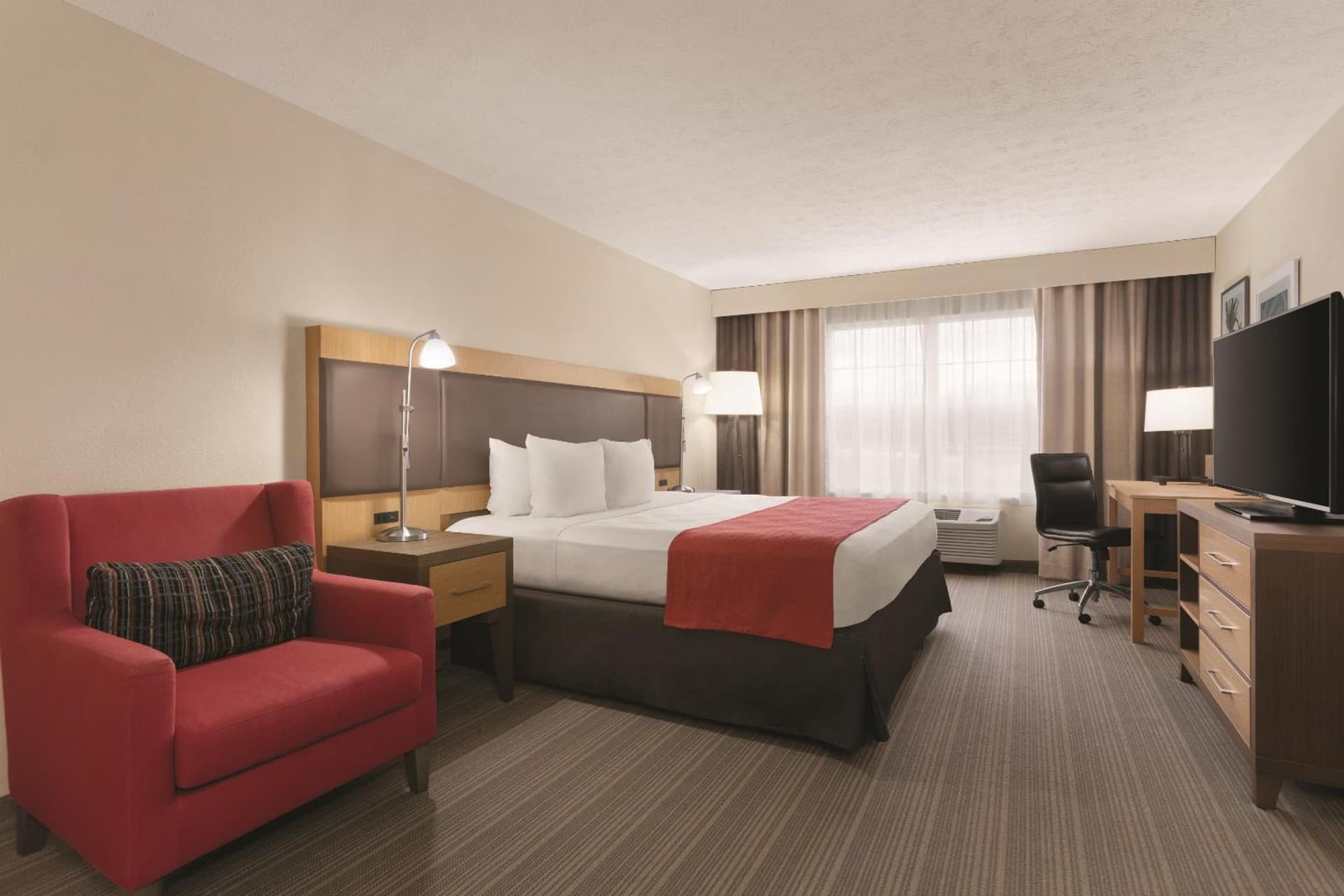 Country Inn & Suites by Radisson, Beavercreek-Dayton gallery photo in Fairborn, OH — image 67