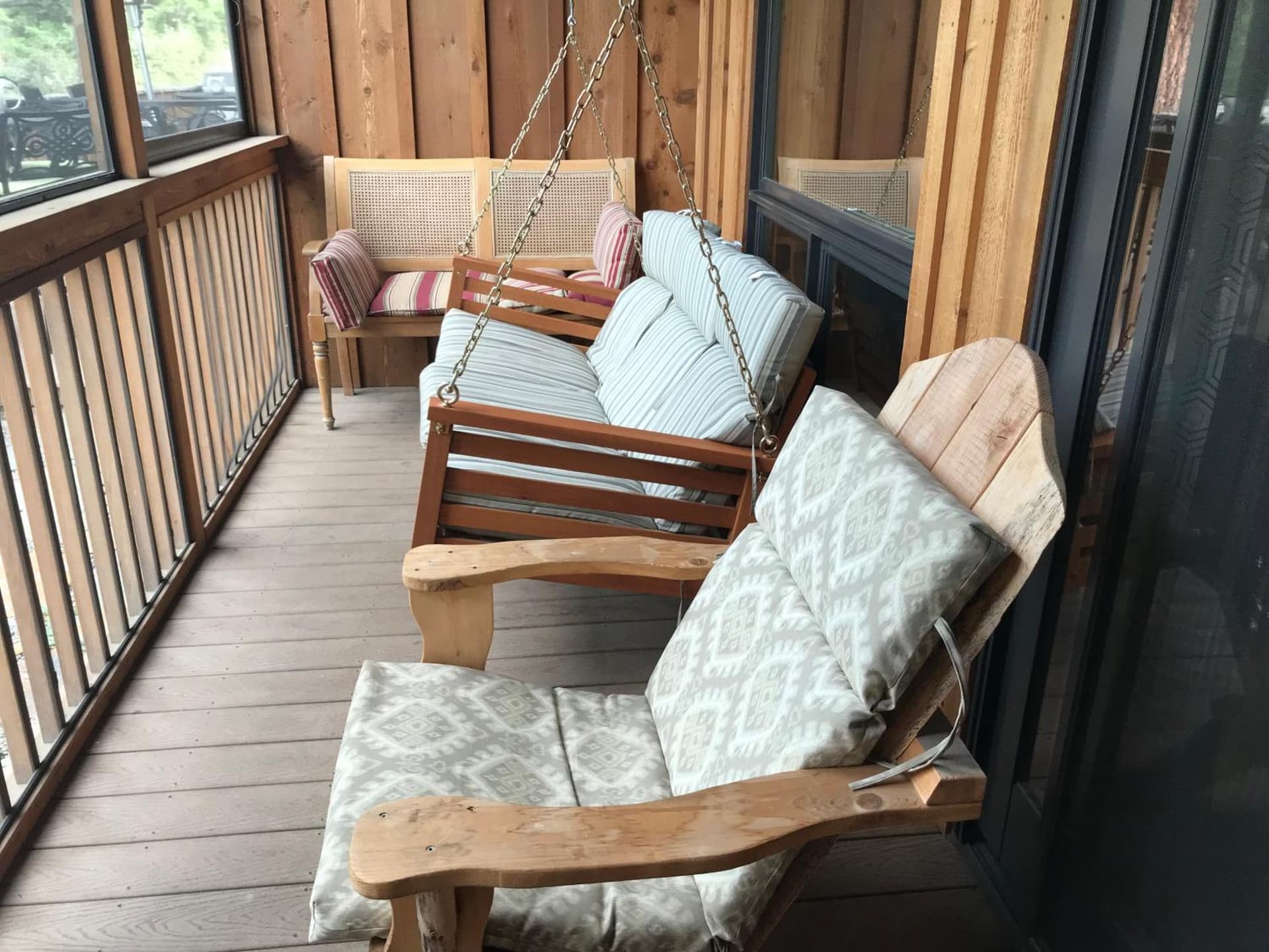 Twisp River Suites interior in Twisp, WA — gallery photo 2