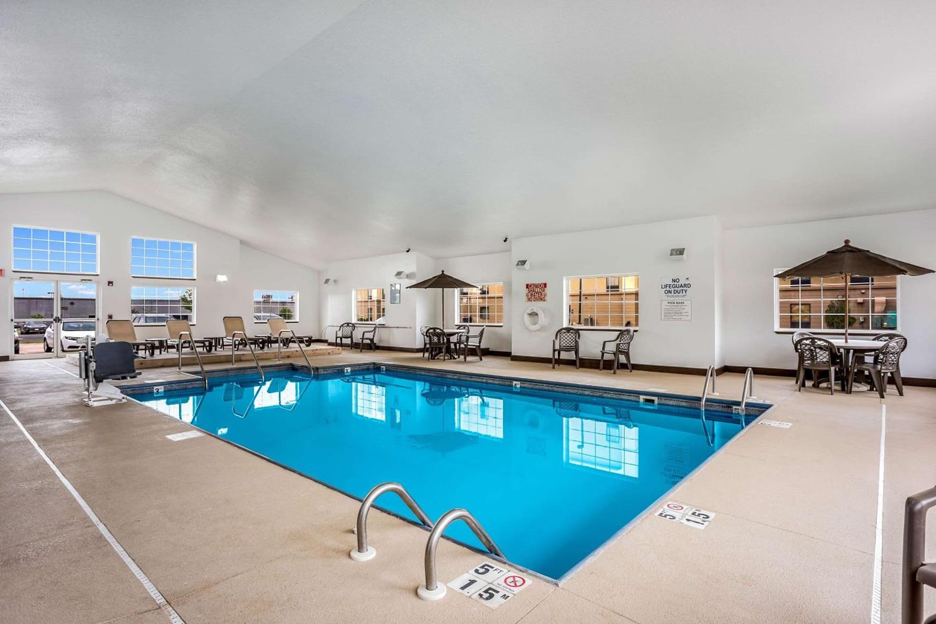 MainStay Suites Cedar Rapids North - Marion gallery photo in Cedar Rapids, IA — image 22