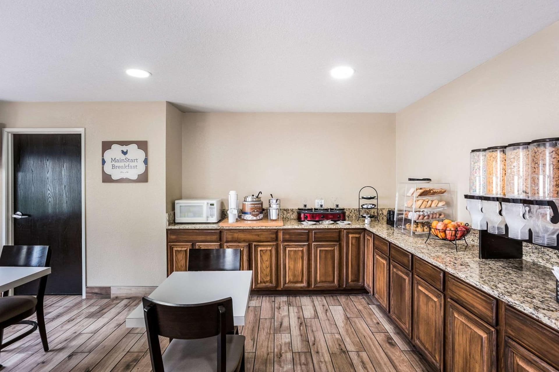MainStay Suites Cedar Rapids North - Marion gallery photo in Cedar Rapids, IA — image 19
