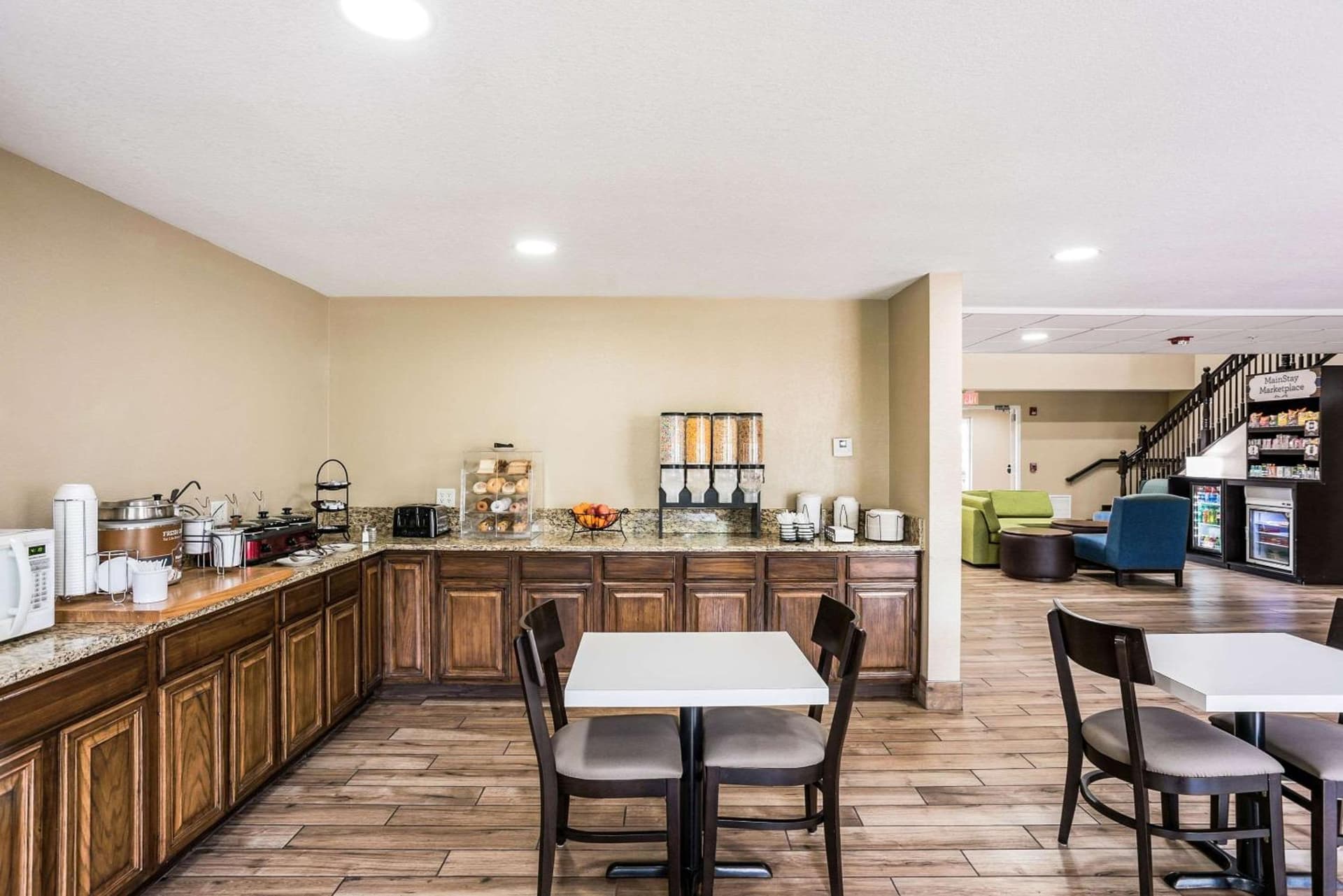 MainStay Suites Cedar Rapids North - Marion gallery photo in Cedar Rapids, IA — image 16