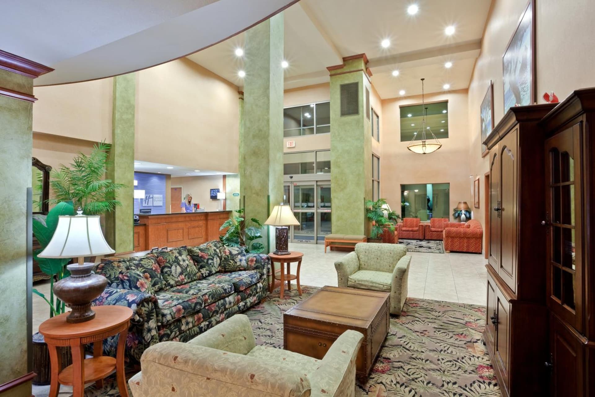 Triple Play Resort Hotel & Suites property views in Hayden, ID — gallery photo 3