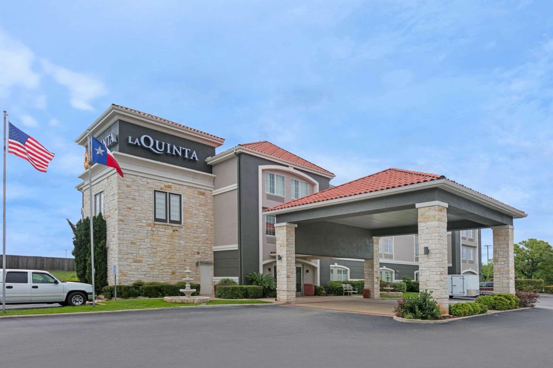 La Quinta by Wyndham Fredericksburg featured exterior or lobby in Fredericksburg, TX — similar hotel