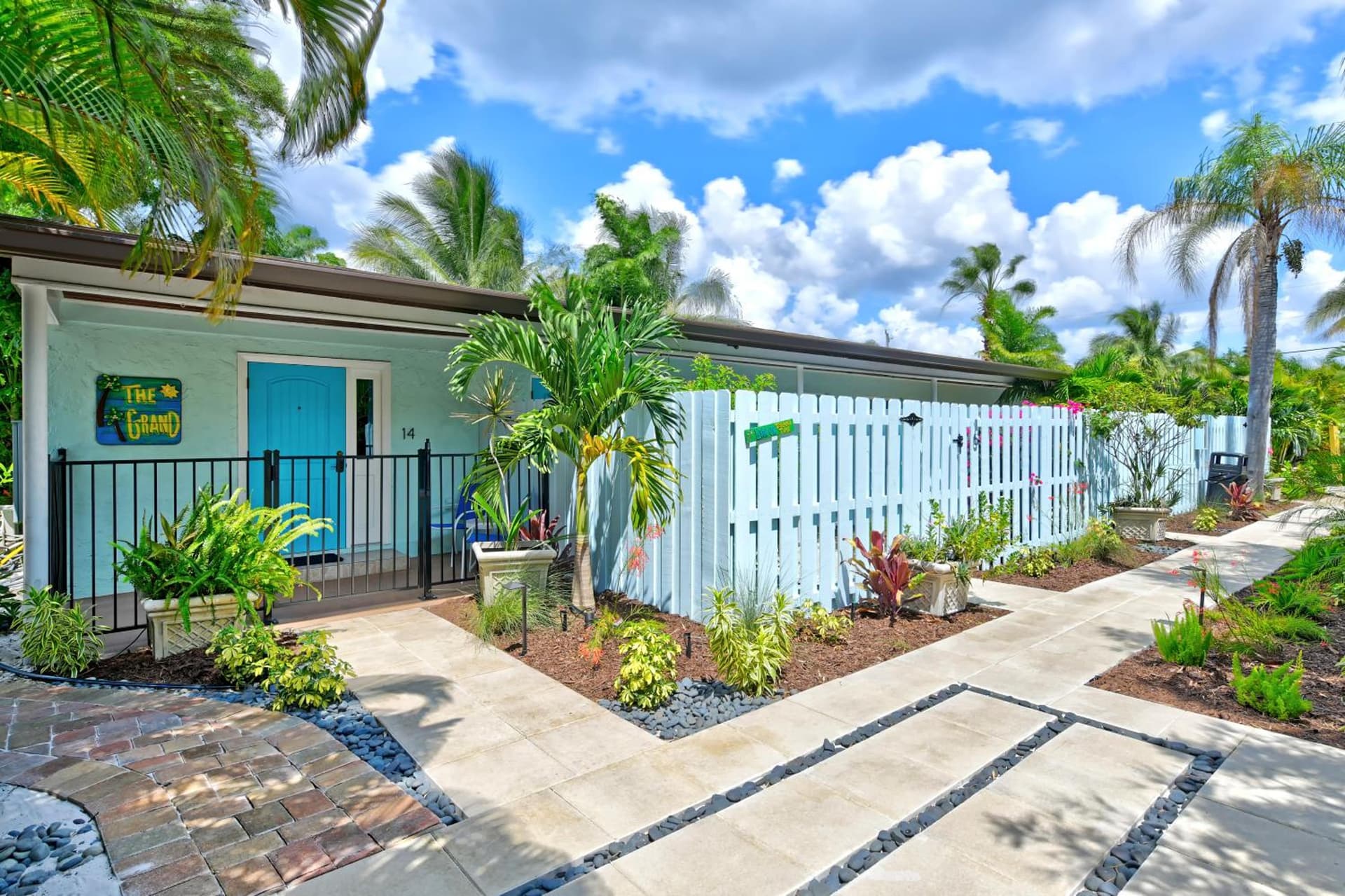 Siesta Key Palms Resort gallery photo in Sarasota, FL — image 18