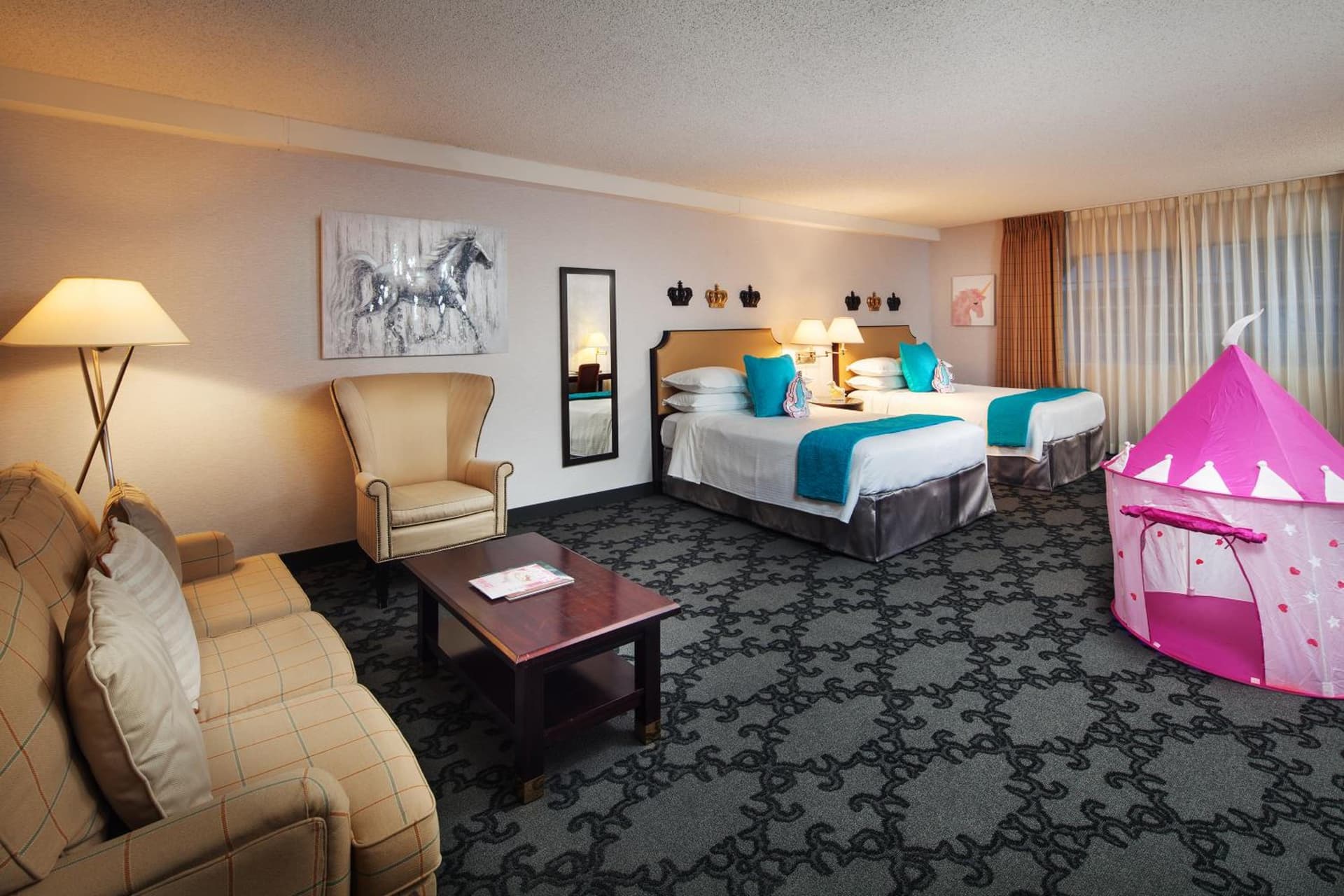 Anaheim Majestic Garden Hotel gallery photo in Anaheim, CA — image 20
